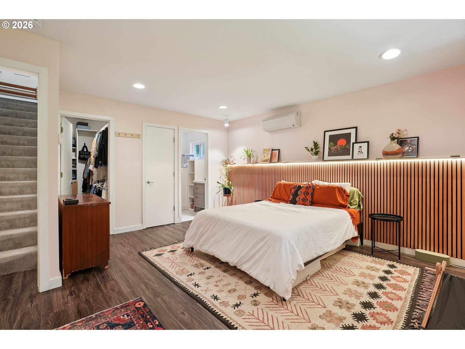 Photo #15: 215385451 Listing: Photo #15