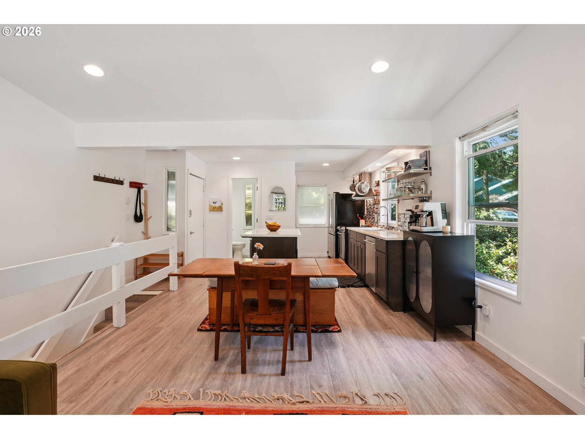 Photo #7: 215385451 Listing: Photo #7