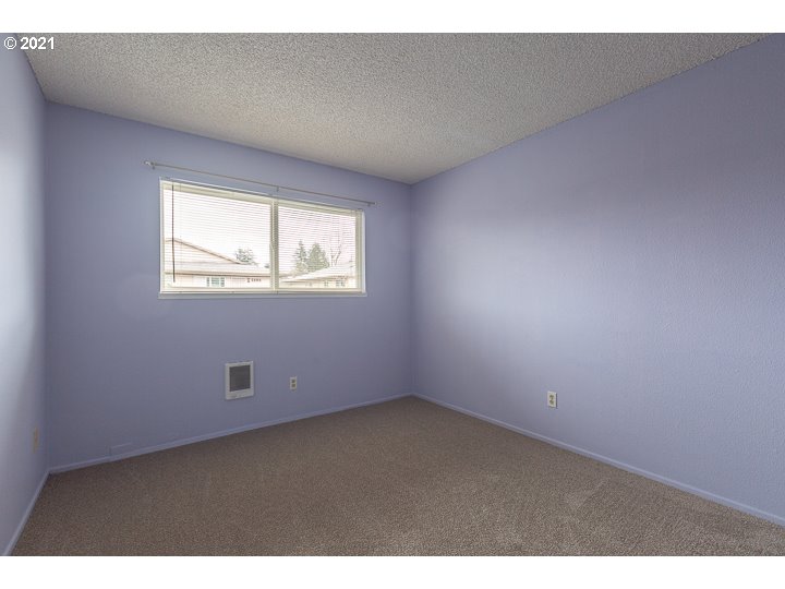 Photo #4: 21542409 Listing 