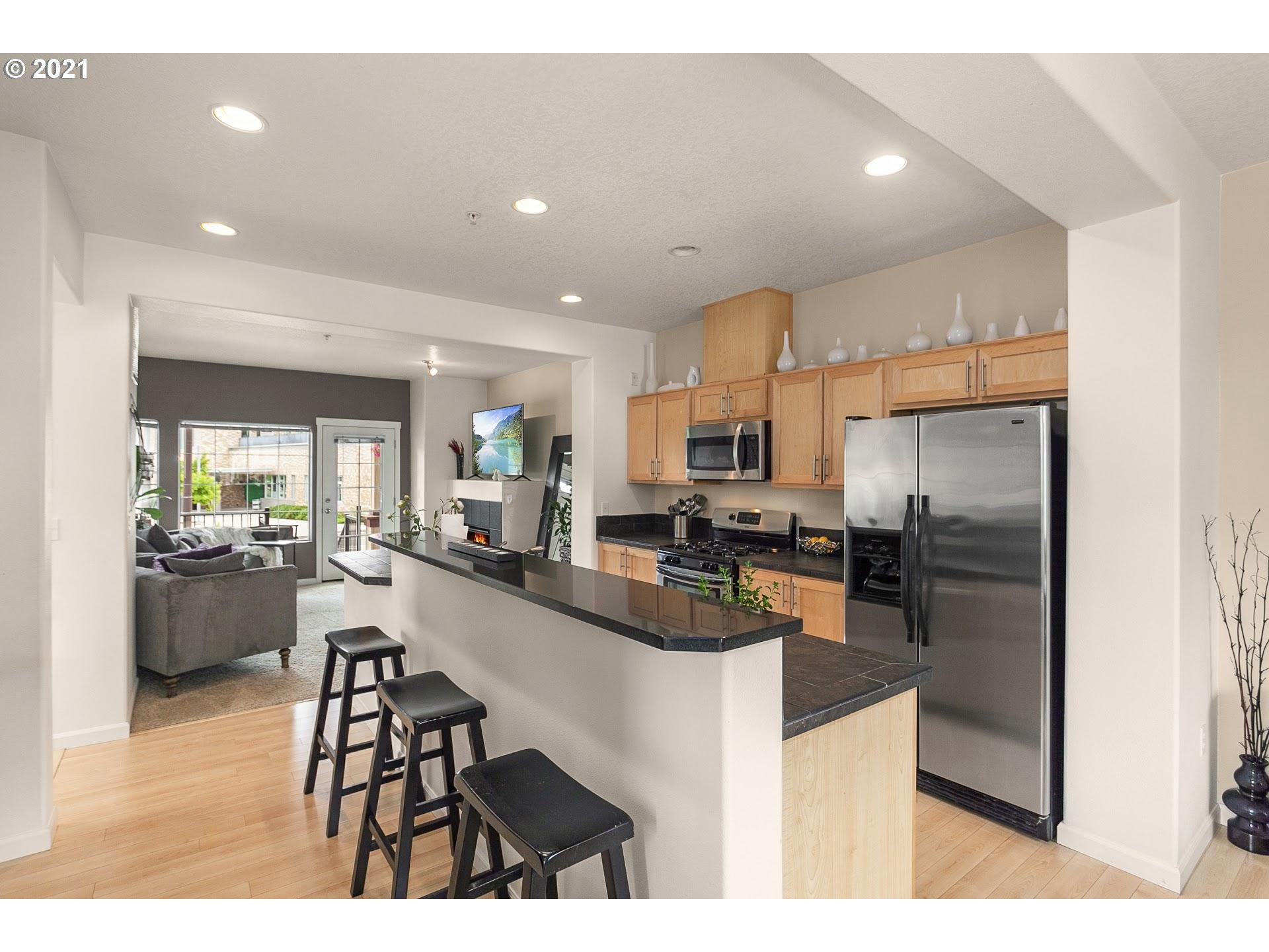 Photo #2: 21548207 Listing 