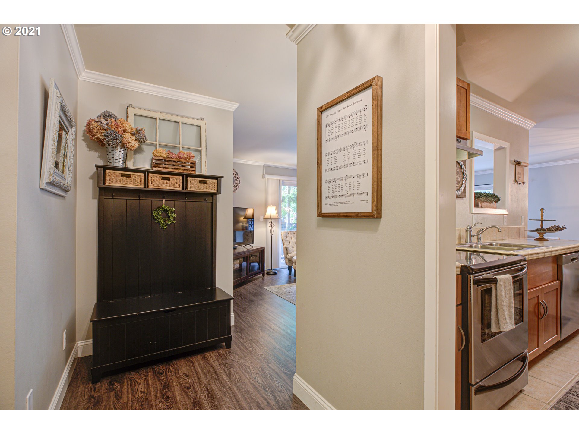 Photo #6: 21549118 Listing 