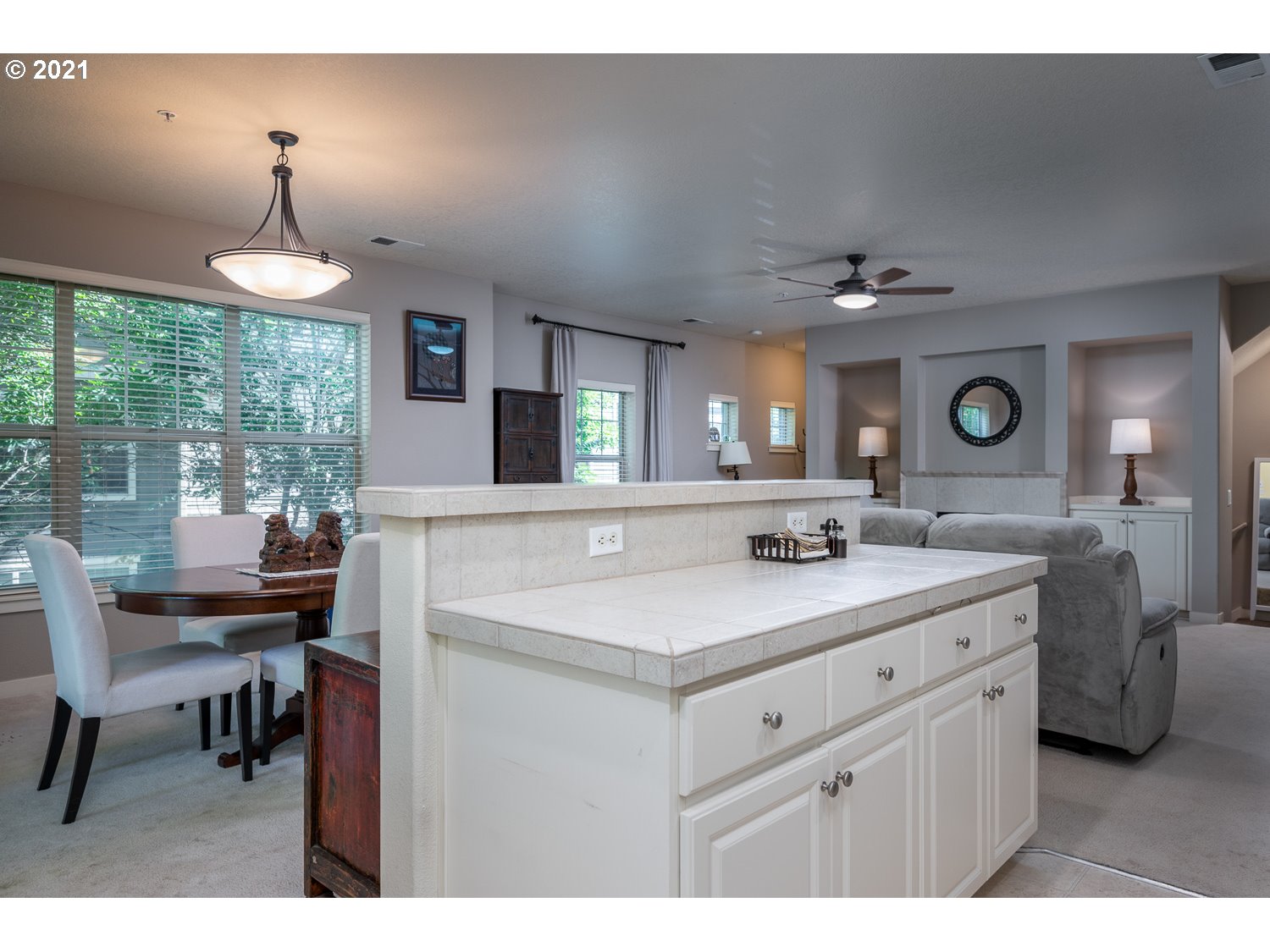 Photo #6: 21549244 Listing 