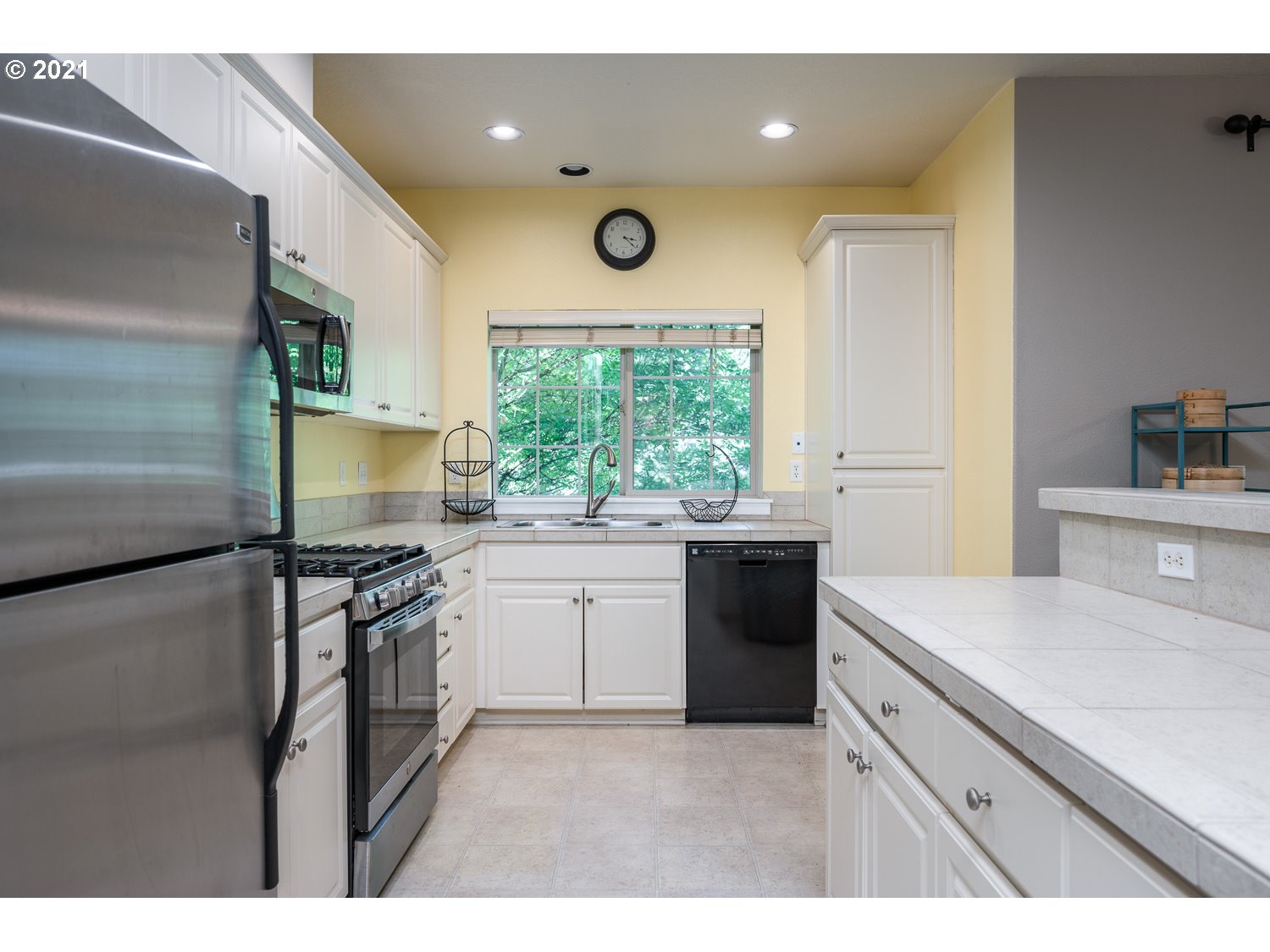 Photo #4: 21549244 Listing 