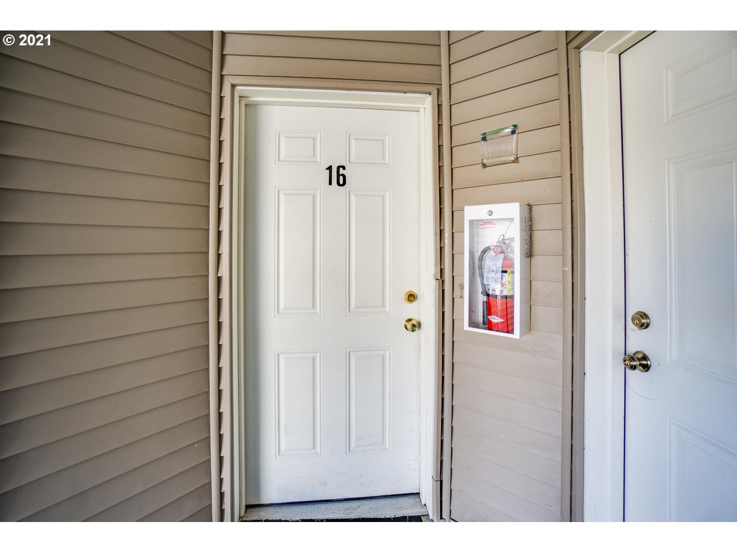 Photo #3: 21550444 Listing 