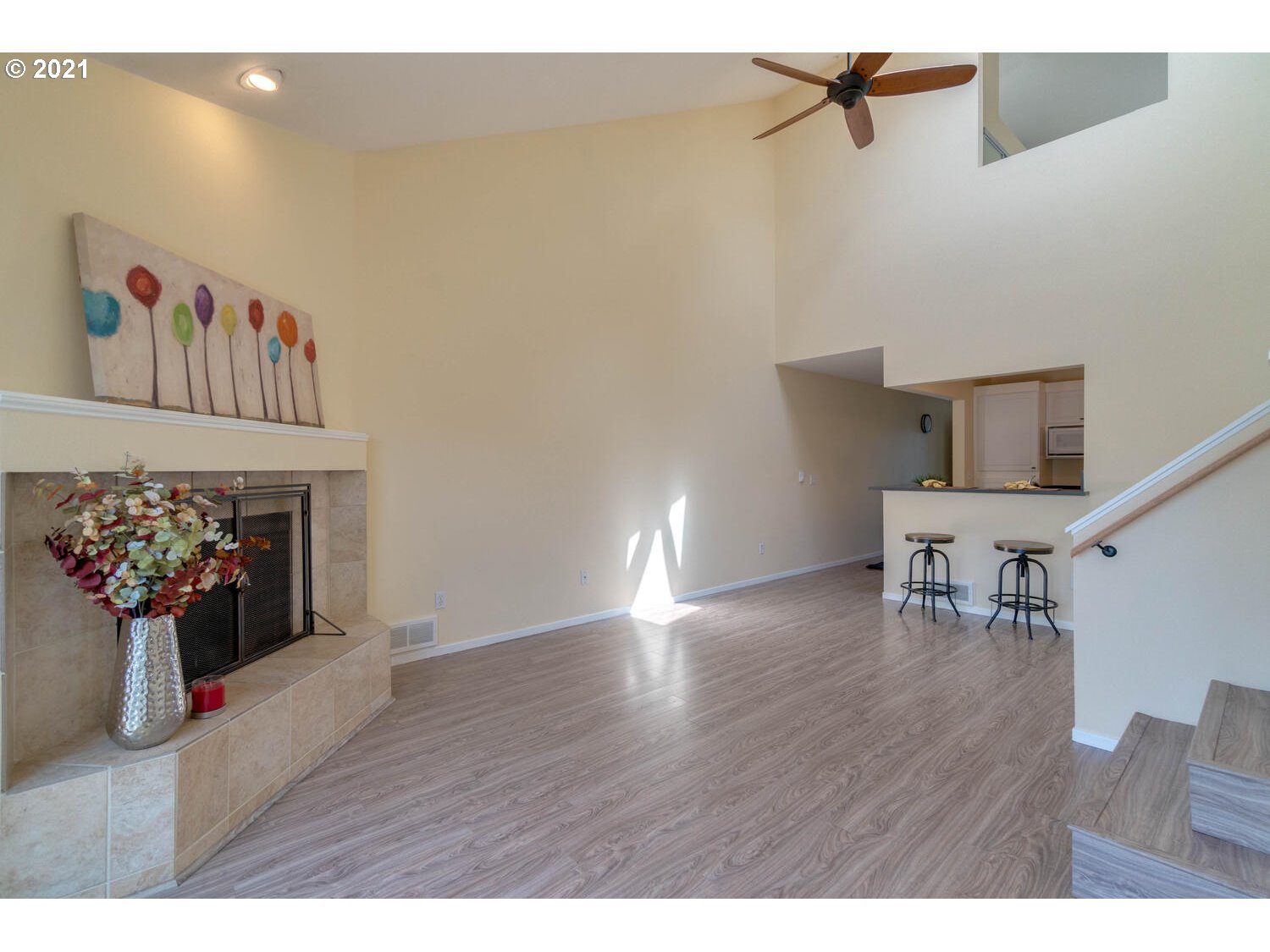 Photo #3: 21550698 Listing 