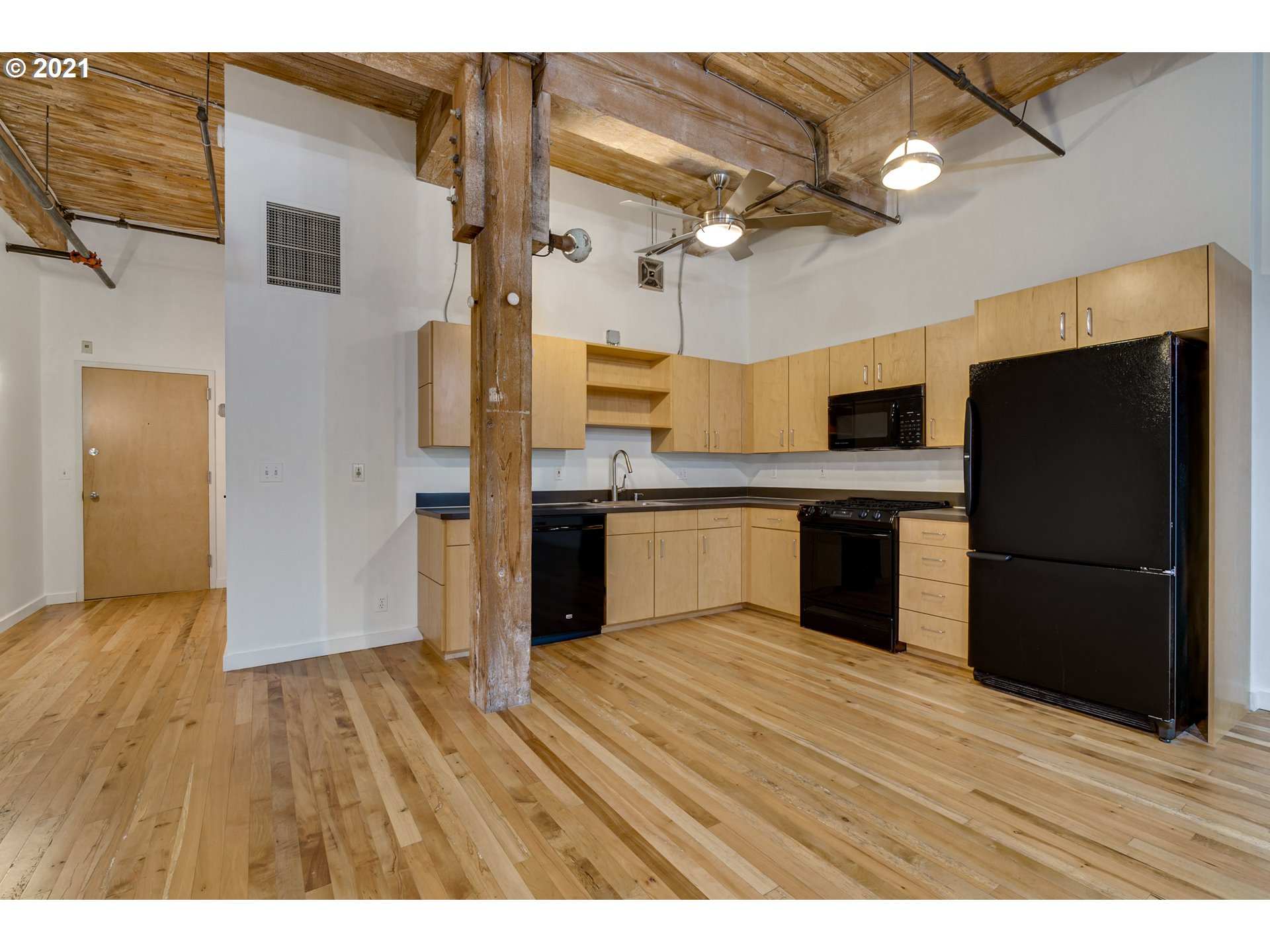 Photo #3: 21551495 Listing 