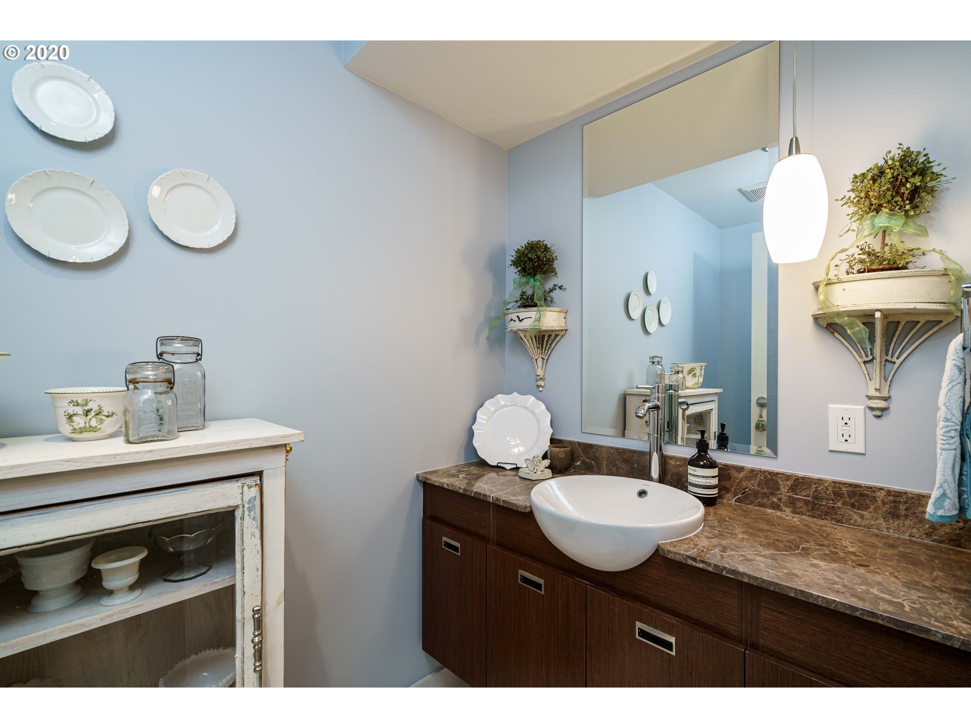 Photo #5: 21558532 Listing 