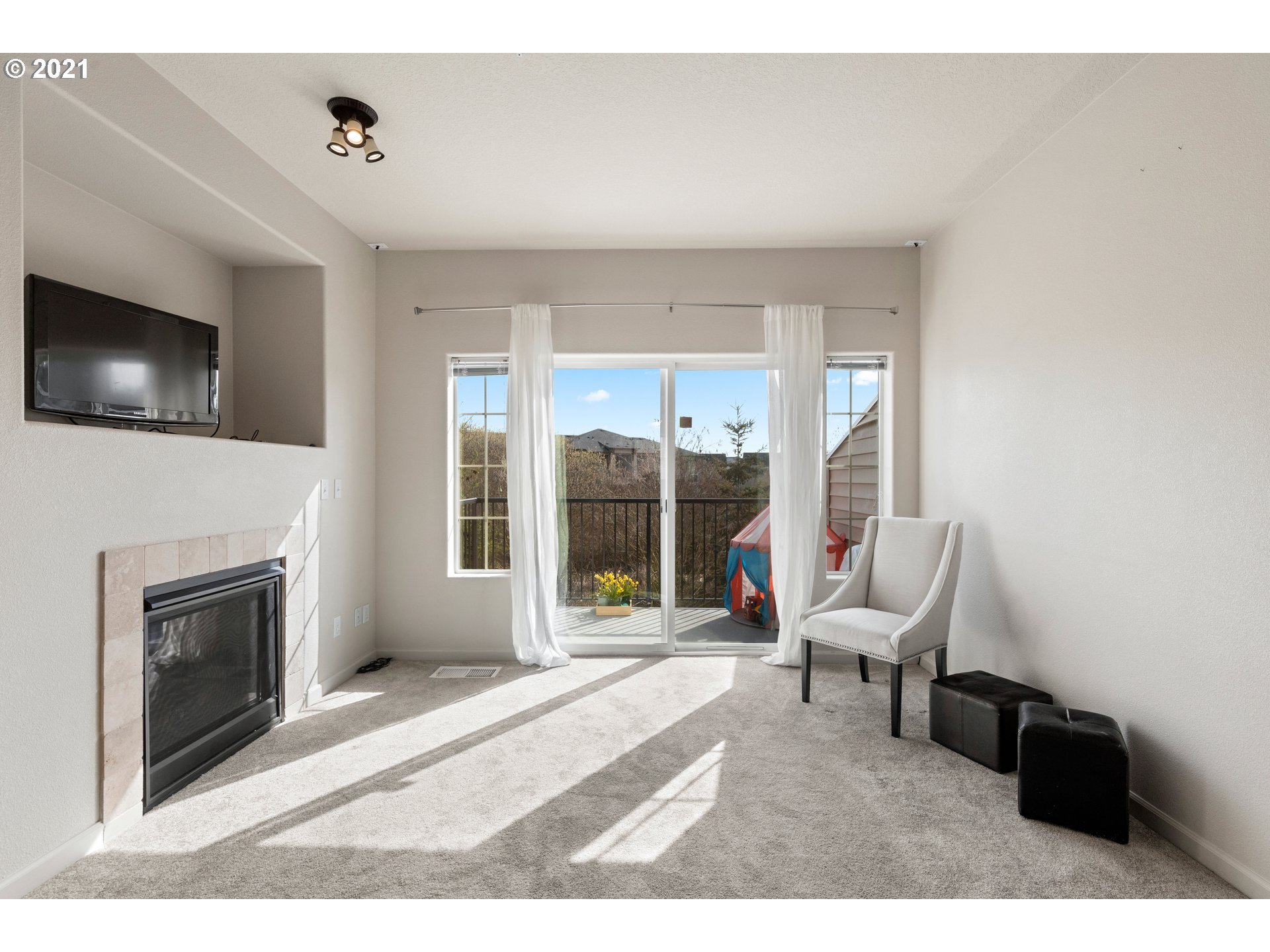 Photo #2: 21560062 Listing 