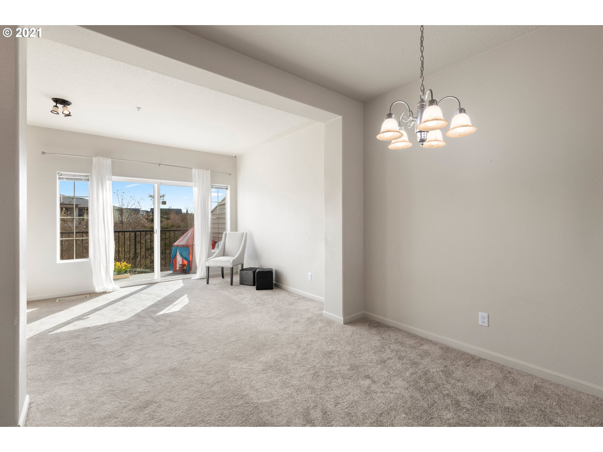 Photo #5: 21560062 Listing 