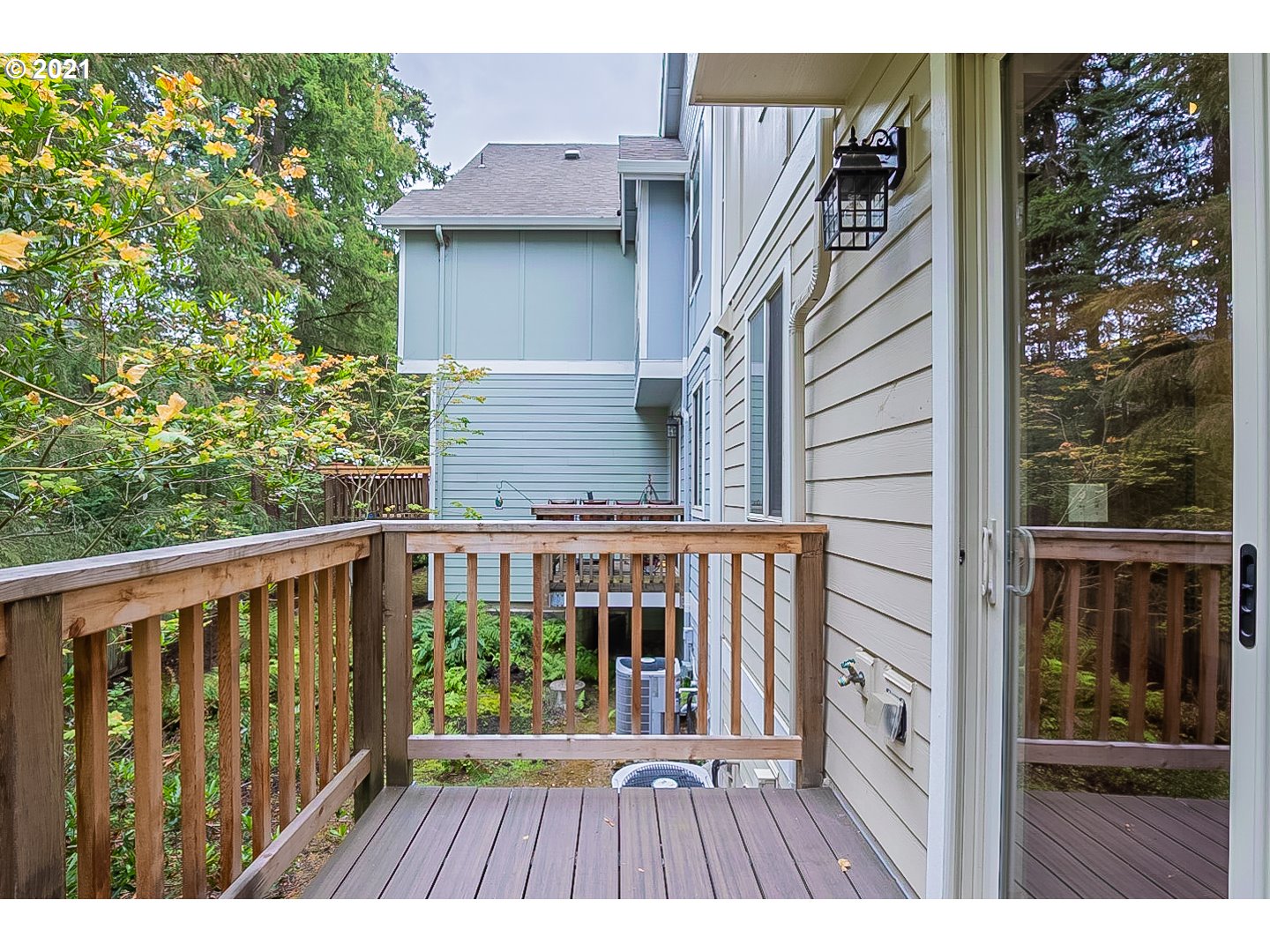 Photo #5: 21560593 Listing 