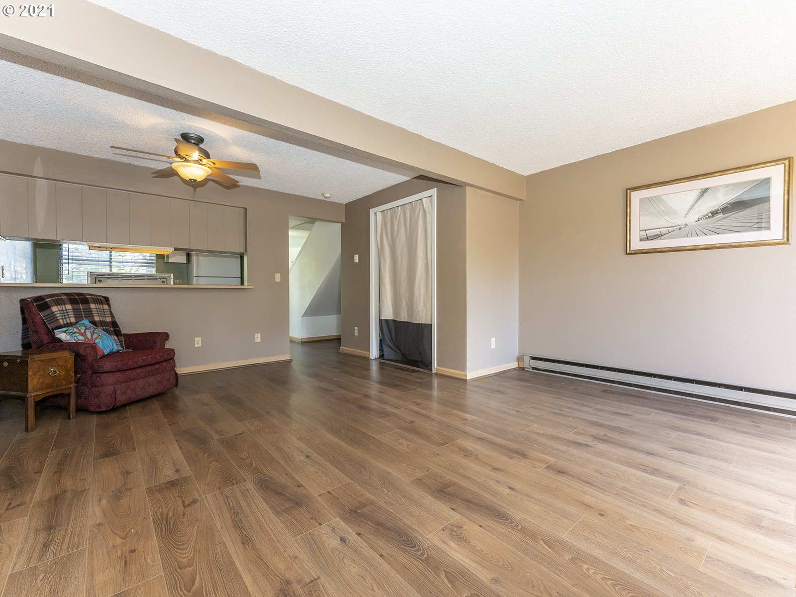 Photo #4: 21567520 Listing 
