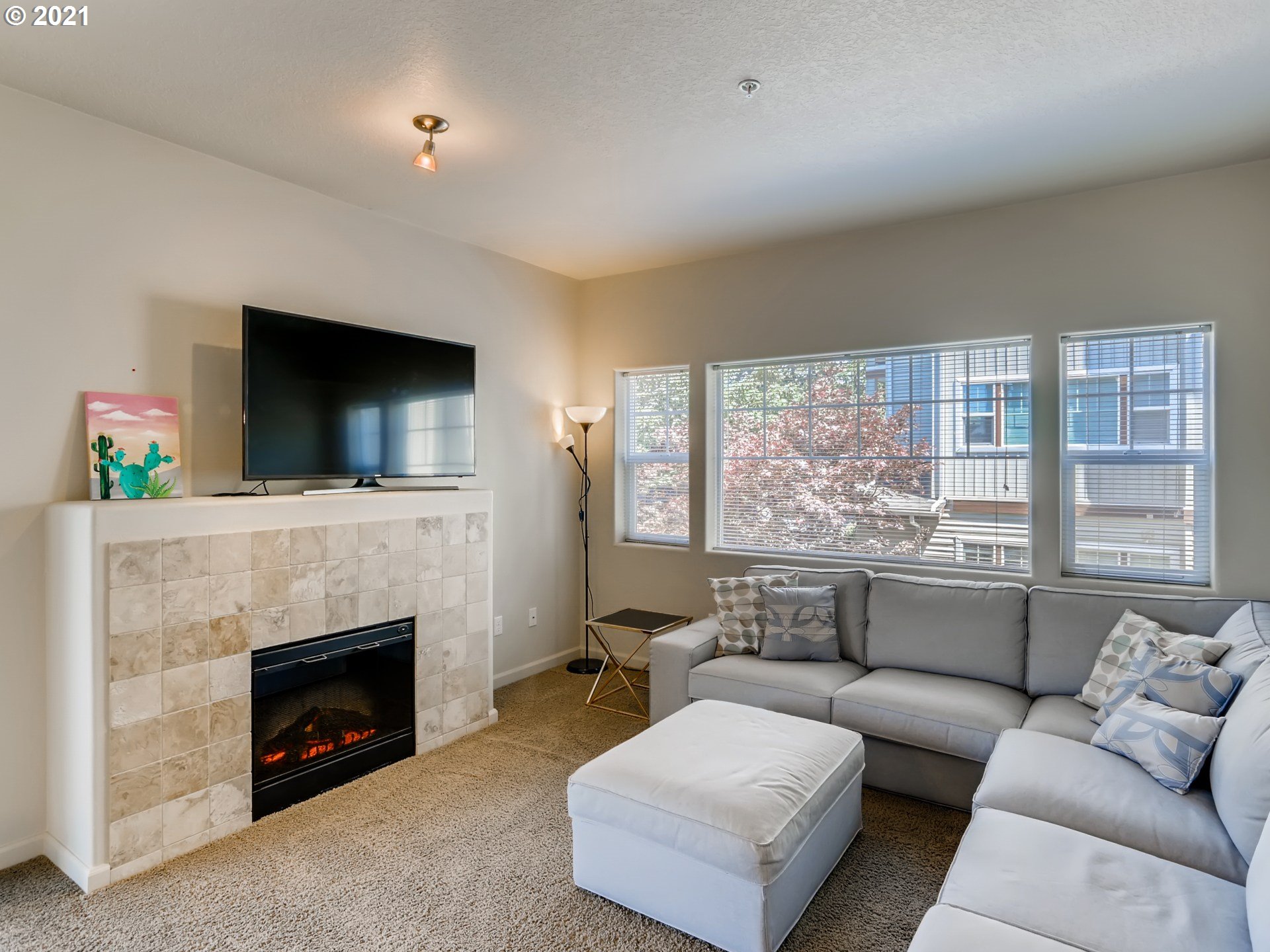 Photo #5: 21568426 Listing 