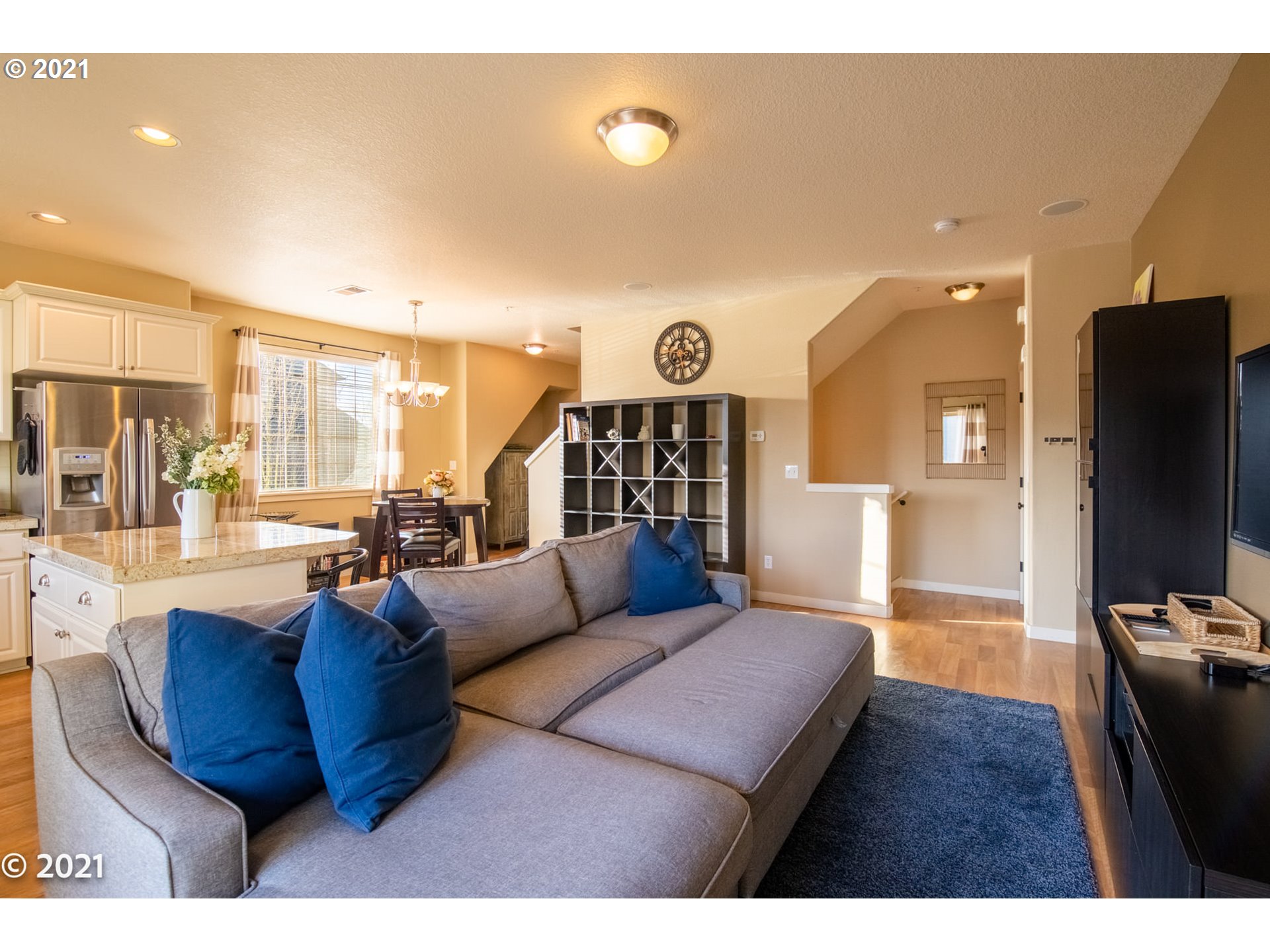 Photo #4: 21571318 Listing 