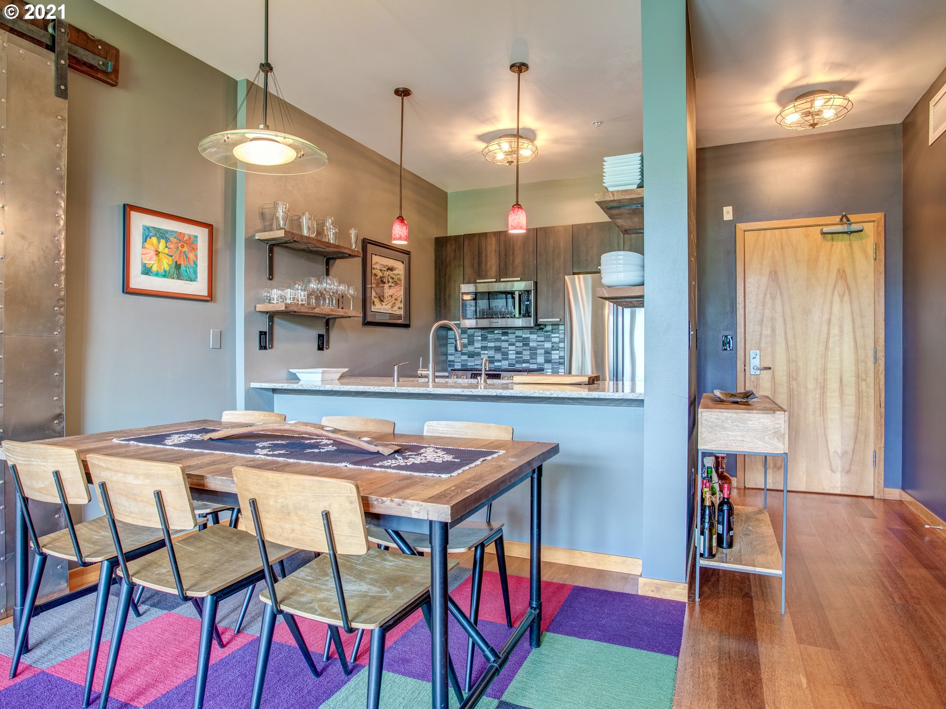 Photo #5: 21572728 Listing 