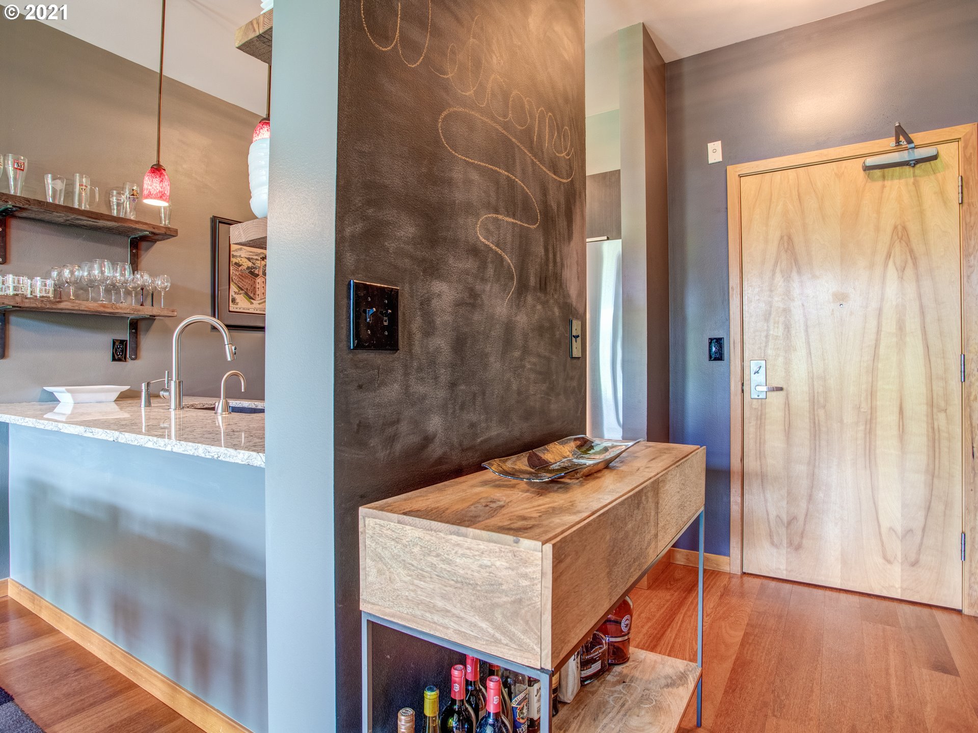 Photo #4: 21572728 Listing 