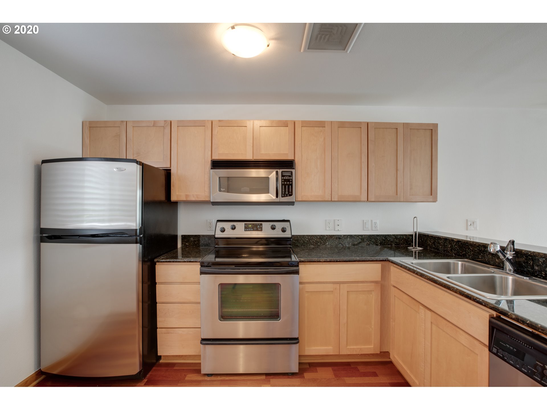 Photo #3: 21578803 Listing 