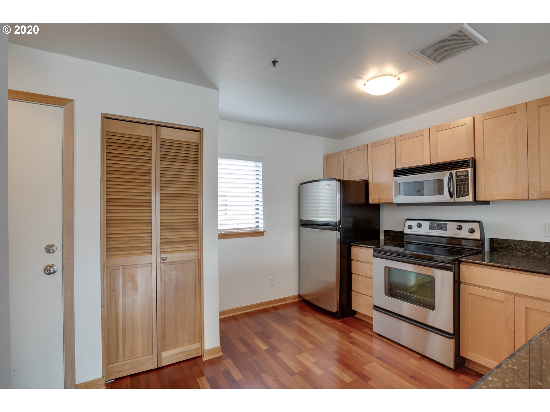 Photo #4: 21578803 Listing 