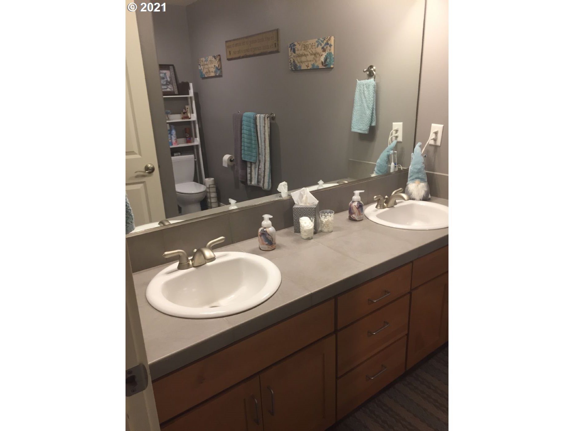 Photo #3: 21582957 Listing 