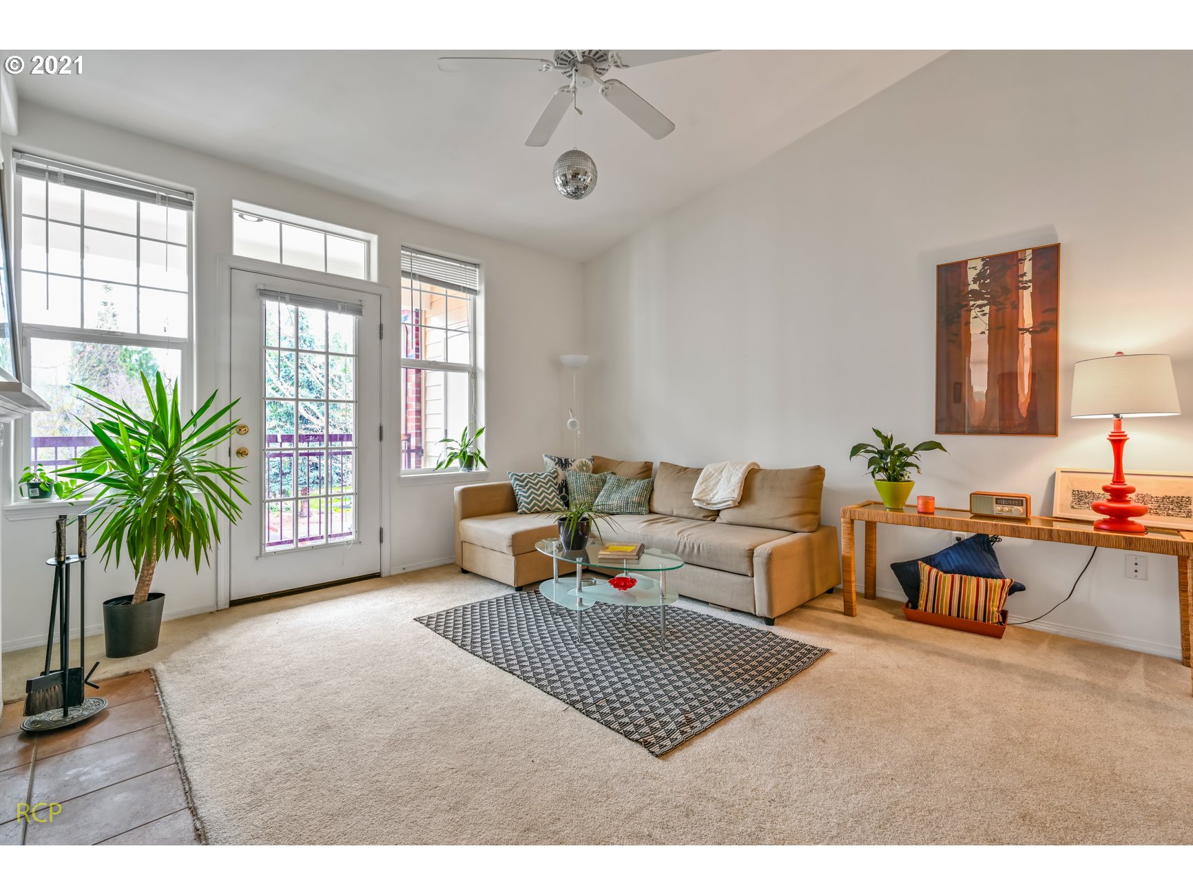 Photo #5: 21582975 Listing 