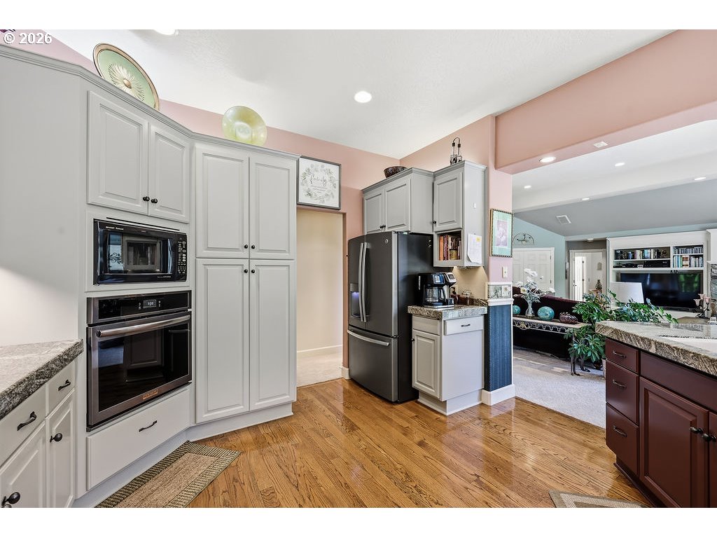Property photo 19 of 46