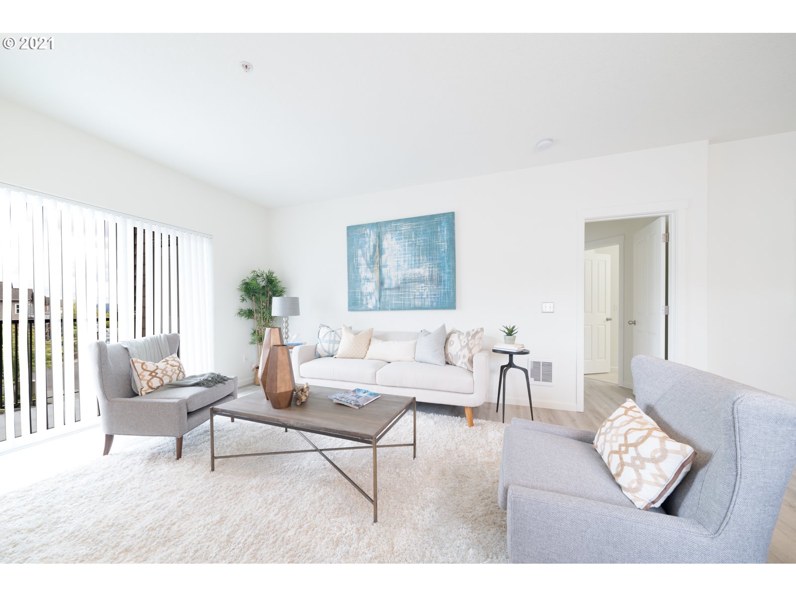 Photo #6: 21589576 Listing 