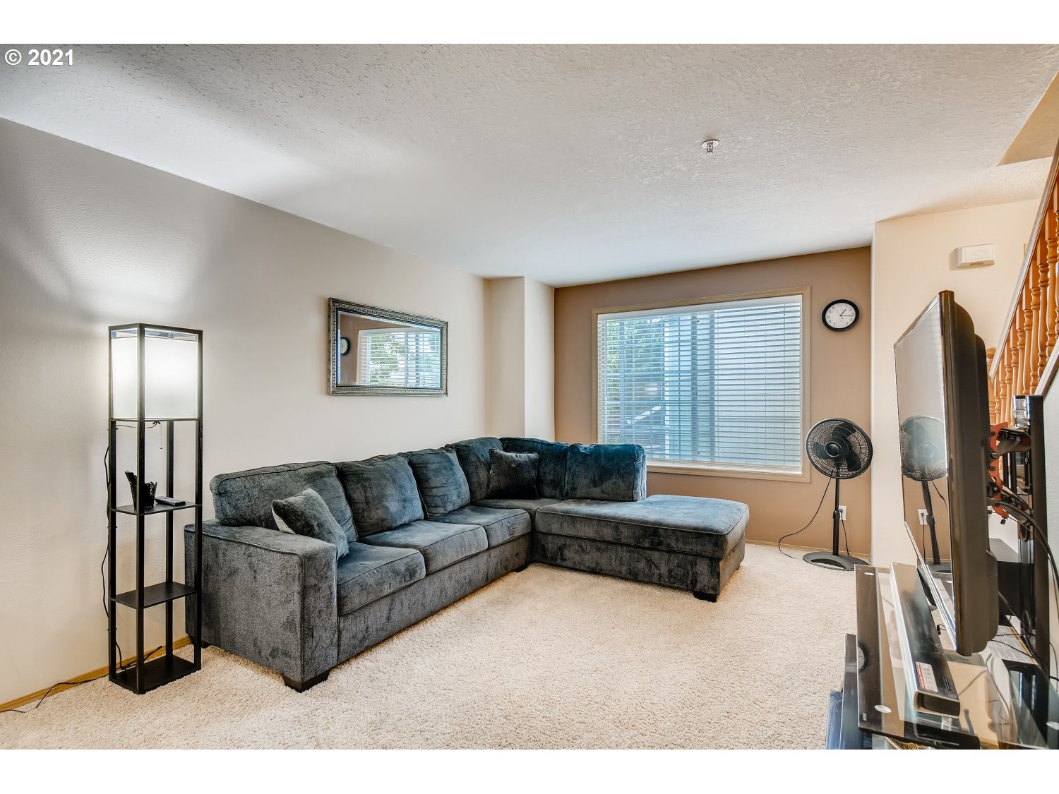 Photo #3: 21590015 Listing 