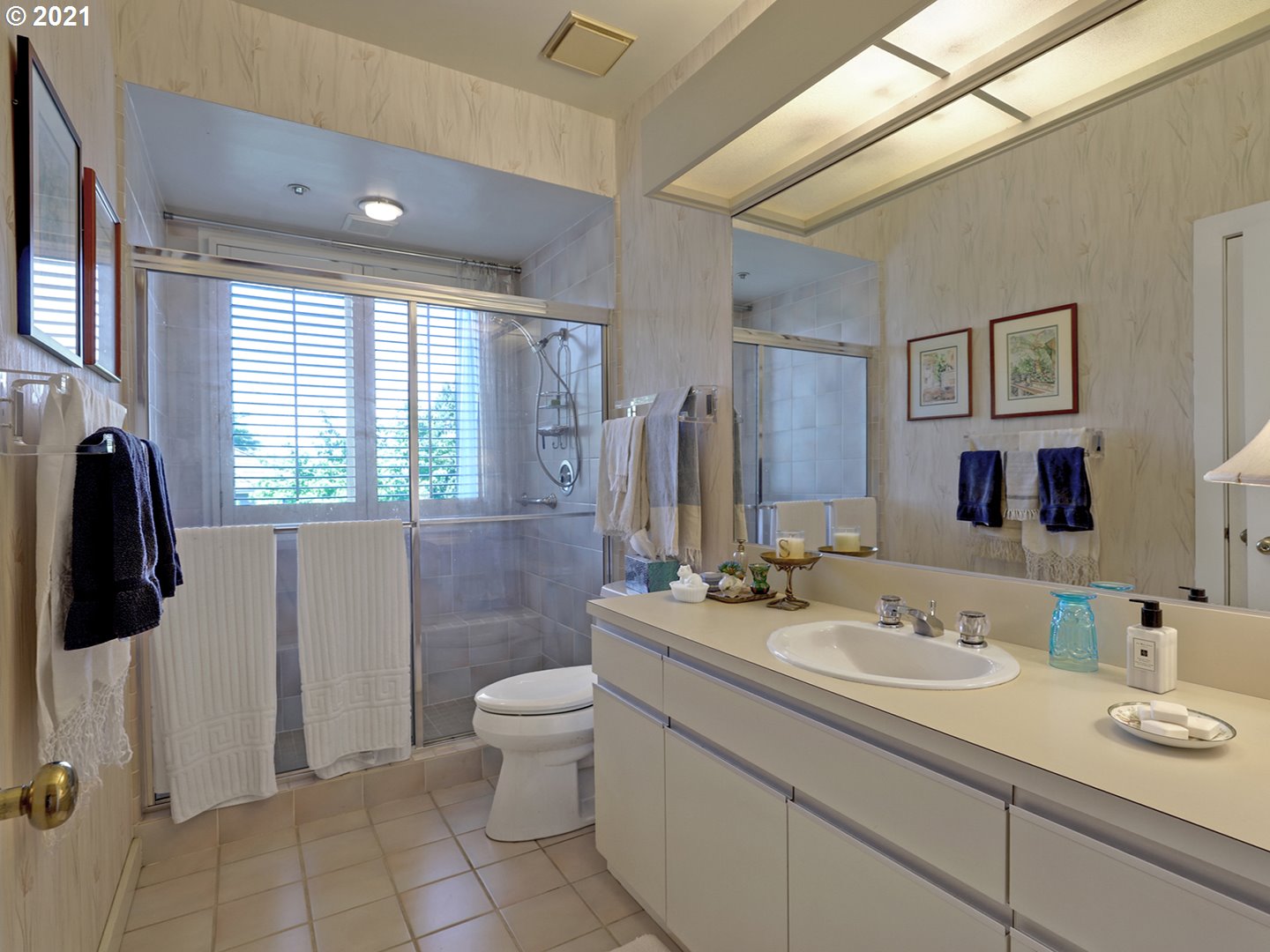 Photo #2: 21594160 Listing 