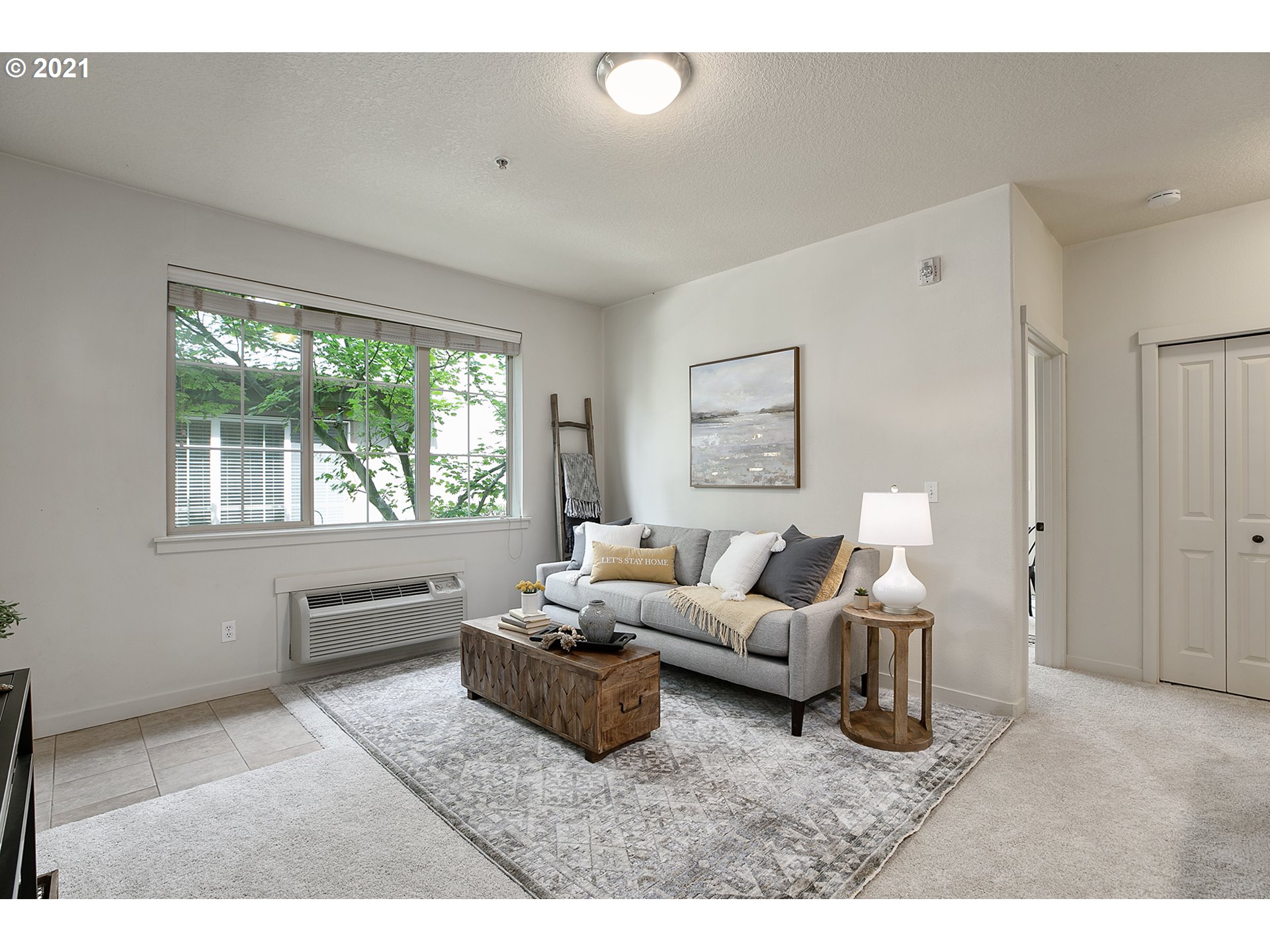 Photo #5: 21596018 Listing 