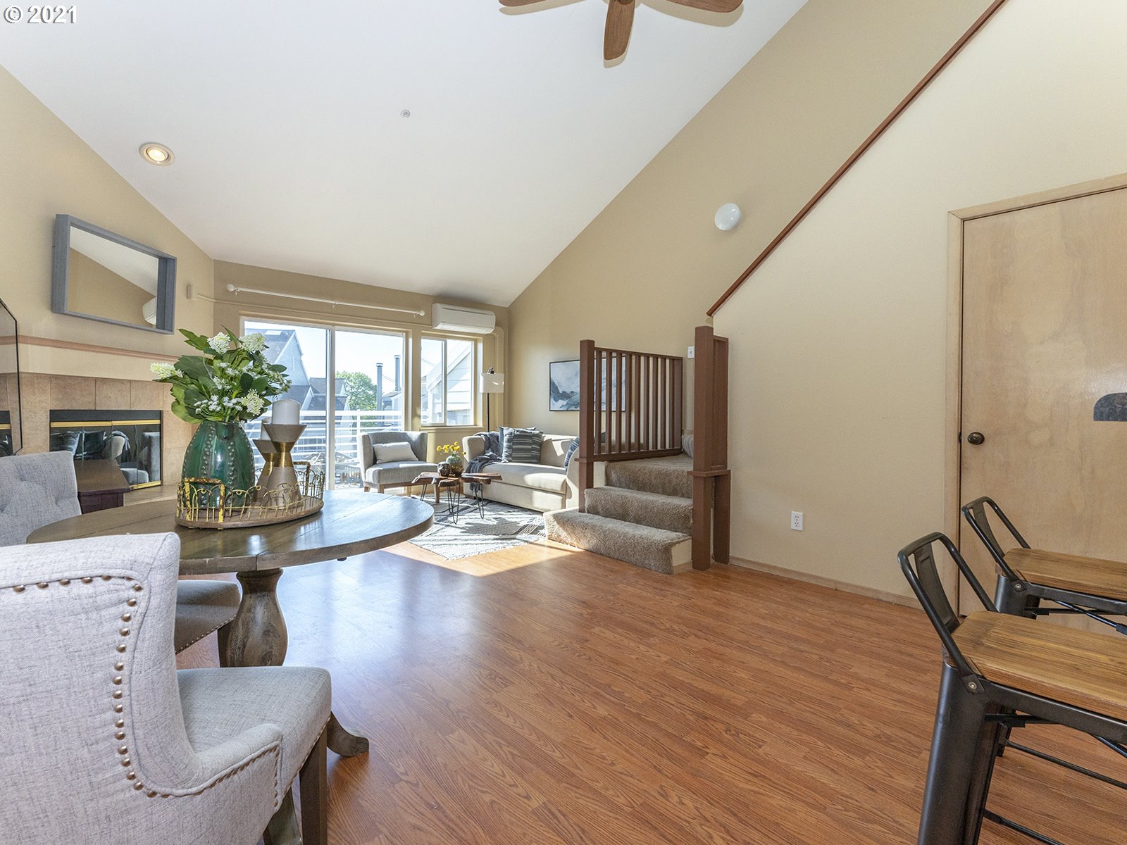 Photo #4: 21596264 Listing 