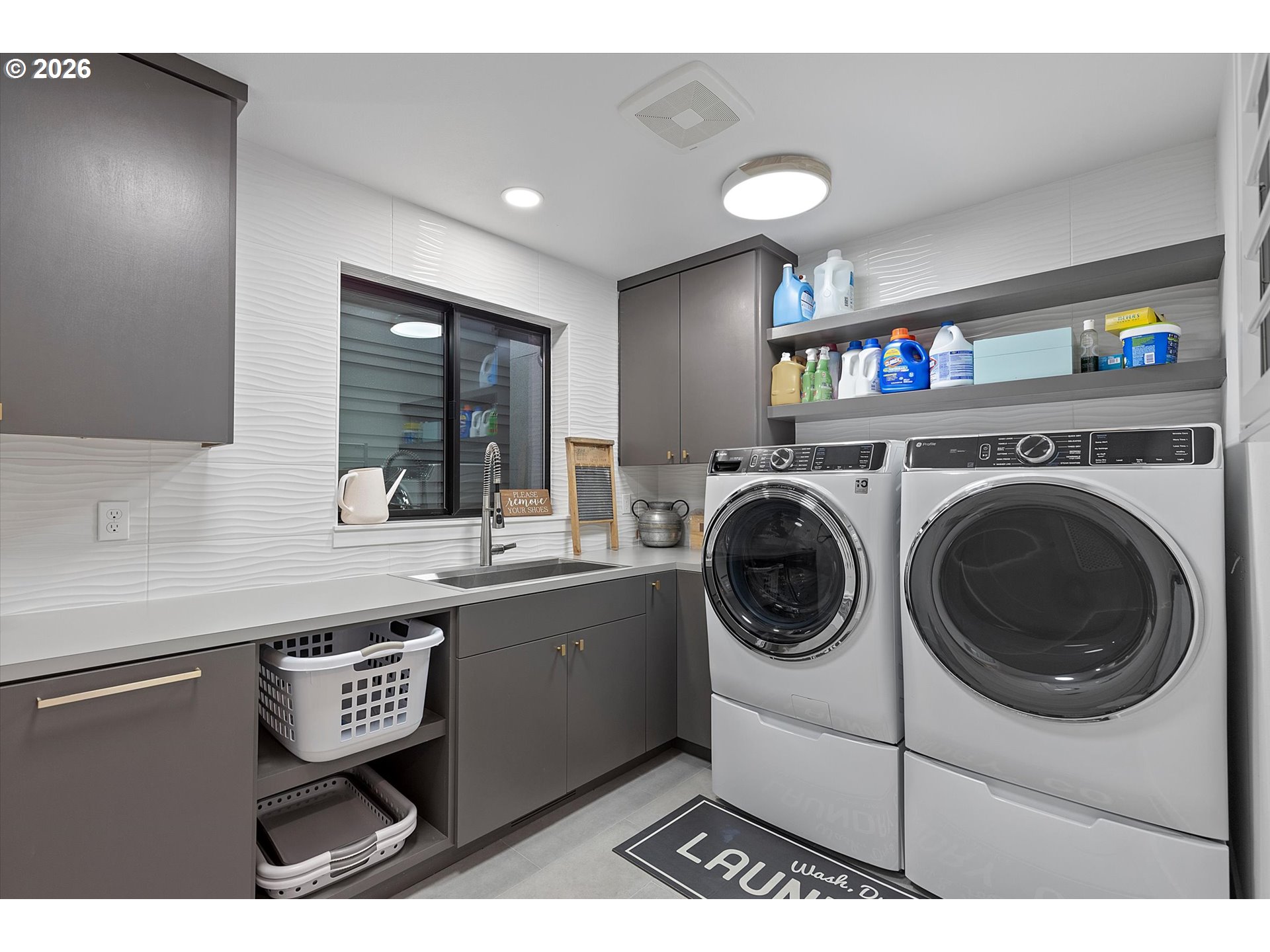 19245 SW HEIGHTSVIEW DR, Beaverton, OR, 97007