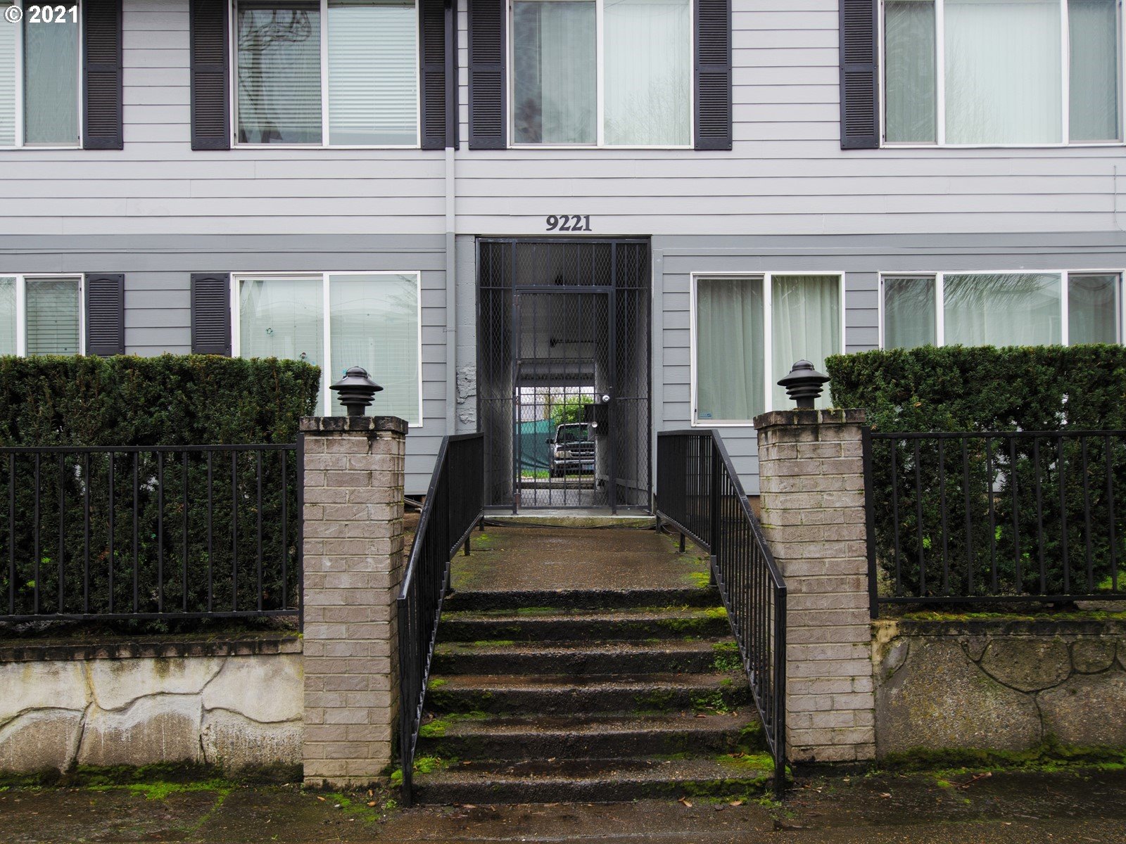 Photo #4: 21599129 Listing 