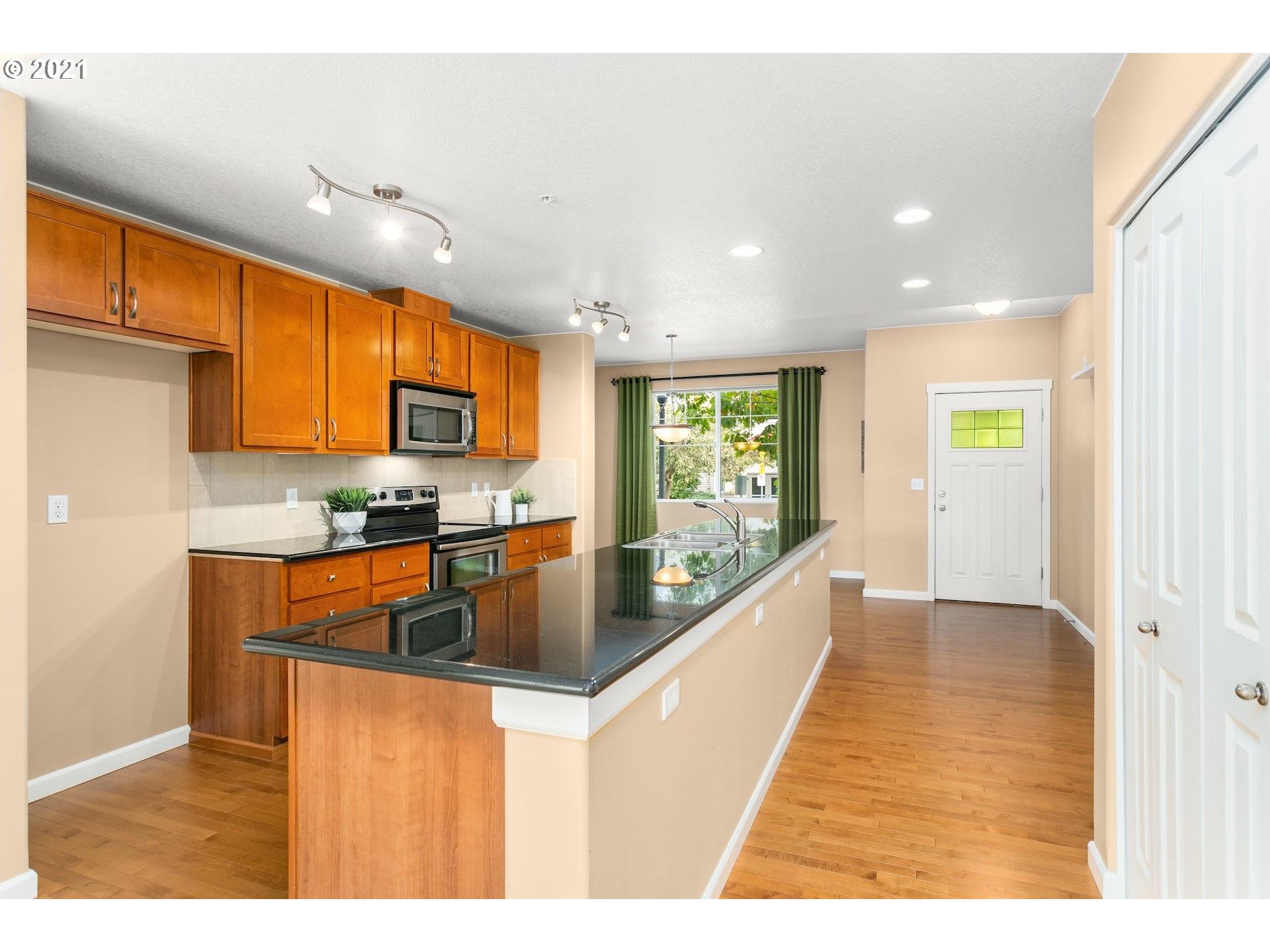 Photo #3: 21601069 Listing 