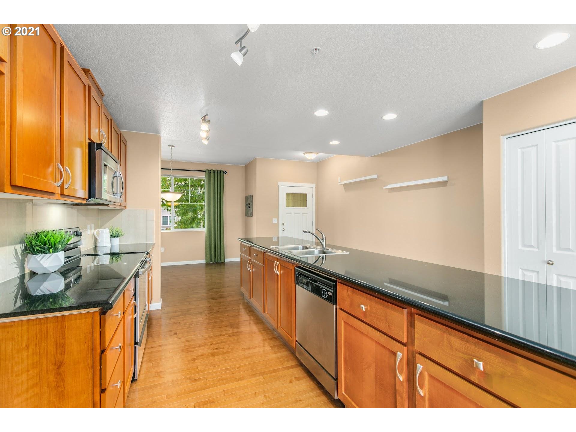 Photo #4: 21601069 Listing 