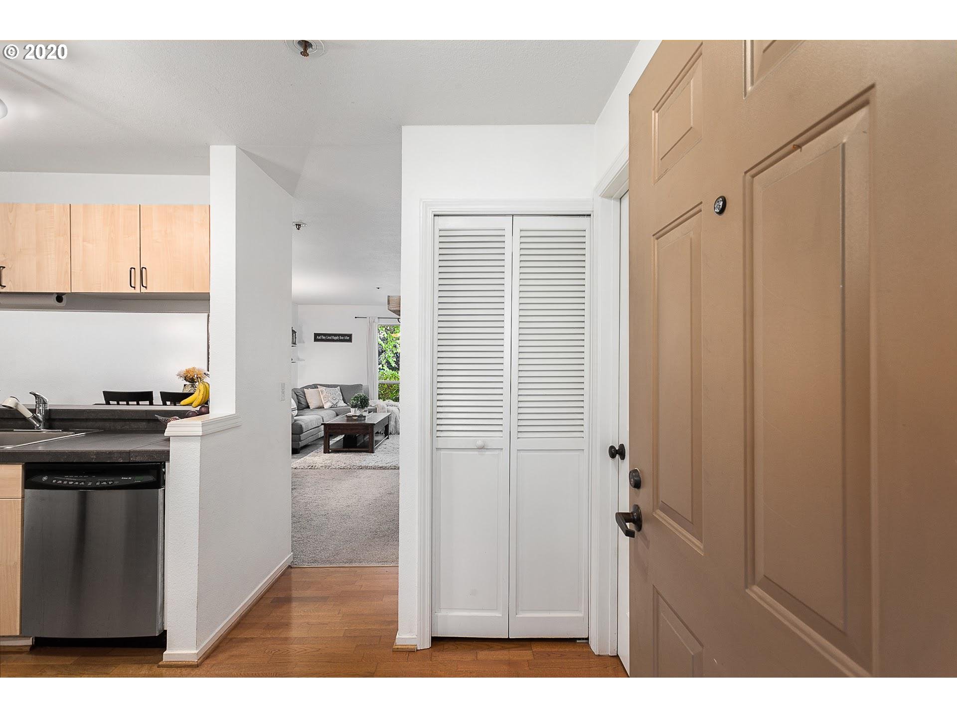 Photo #4: 21603855 Listing 
