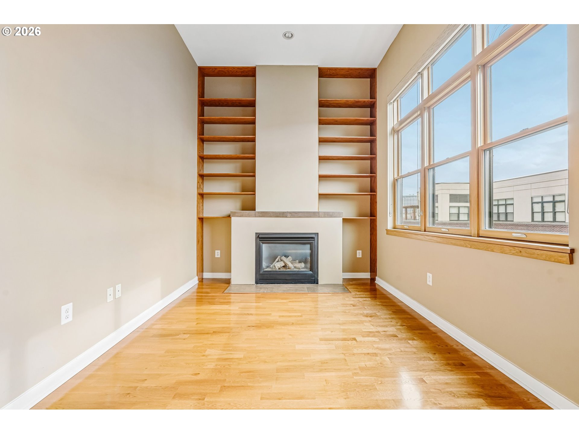 Photo #11: 216048285 Listing: Photo #11