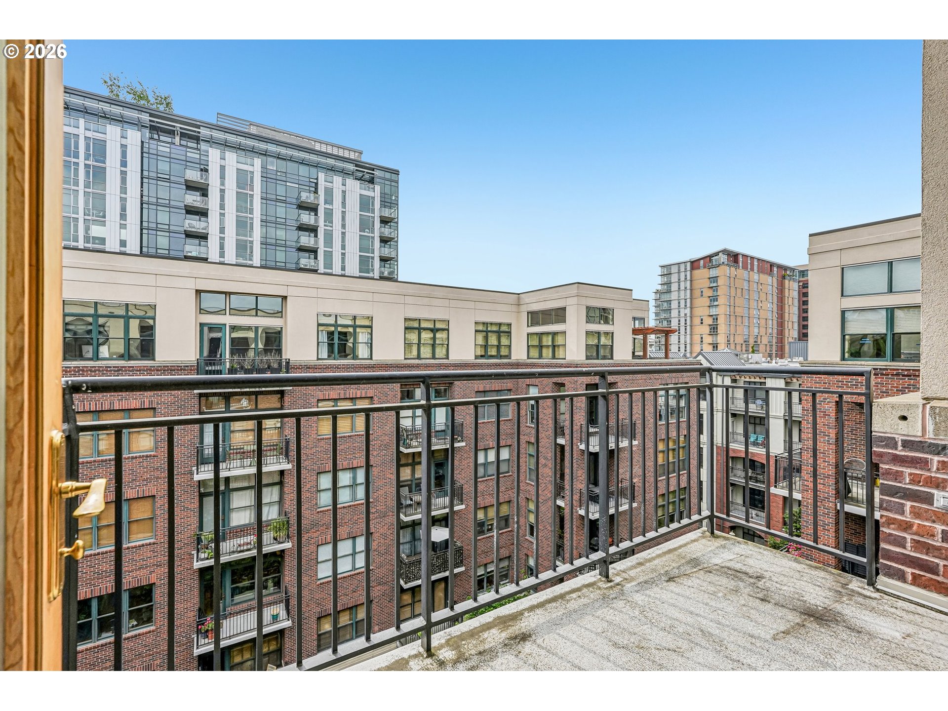 Photo #17: 216048285 Listing: Photo #17