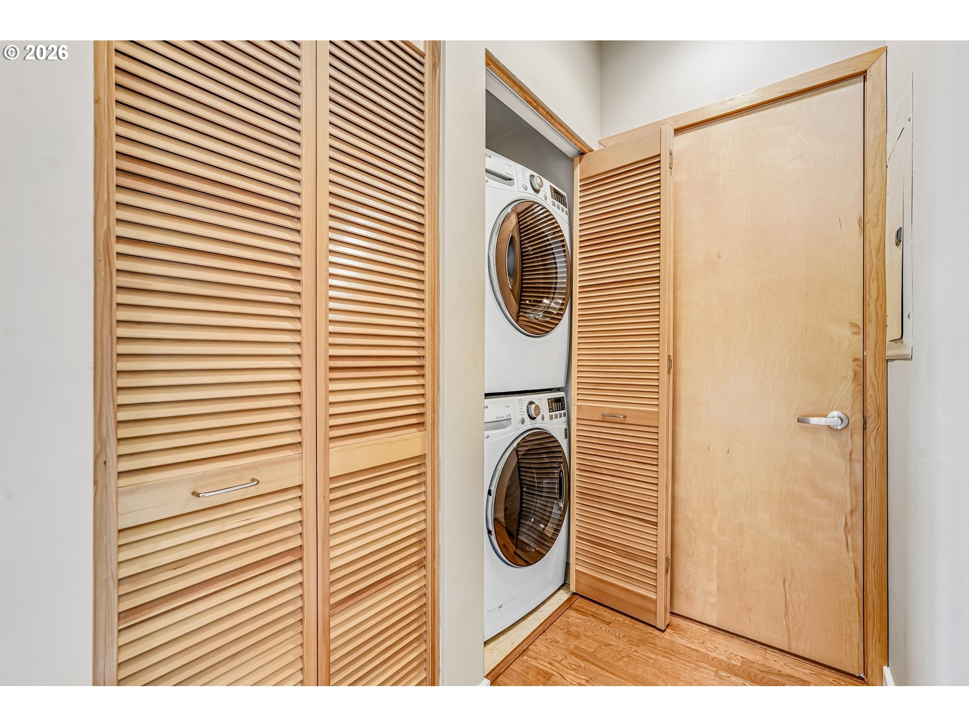 Photo #16: 216048285 Listing: Photo #16