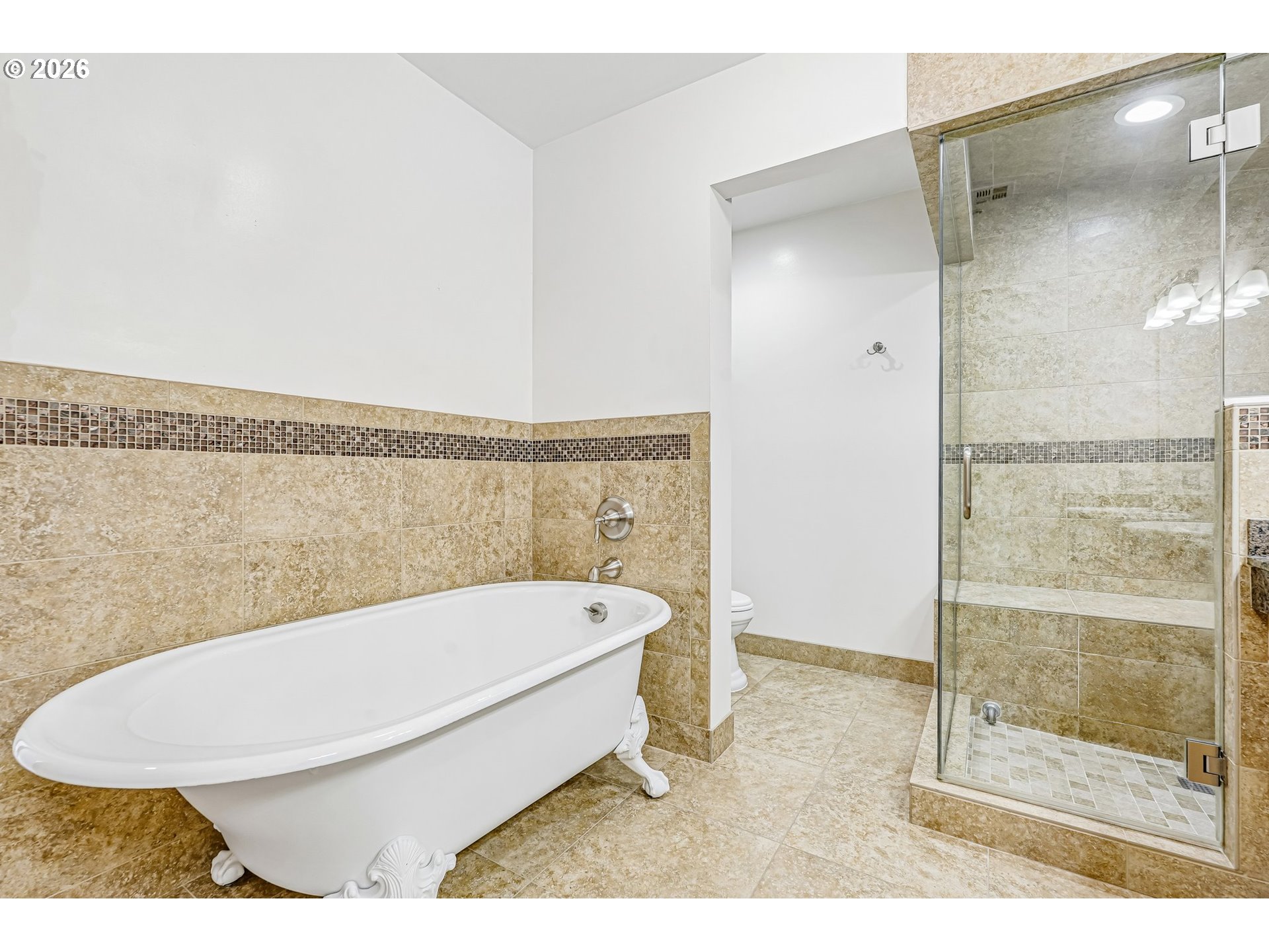 Photo #34: 216048285 Listing: Photo #34