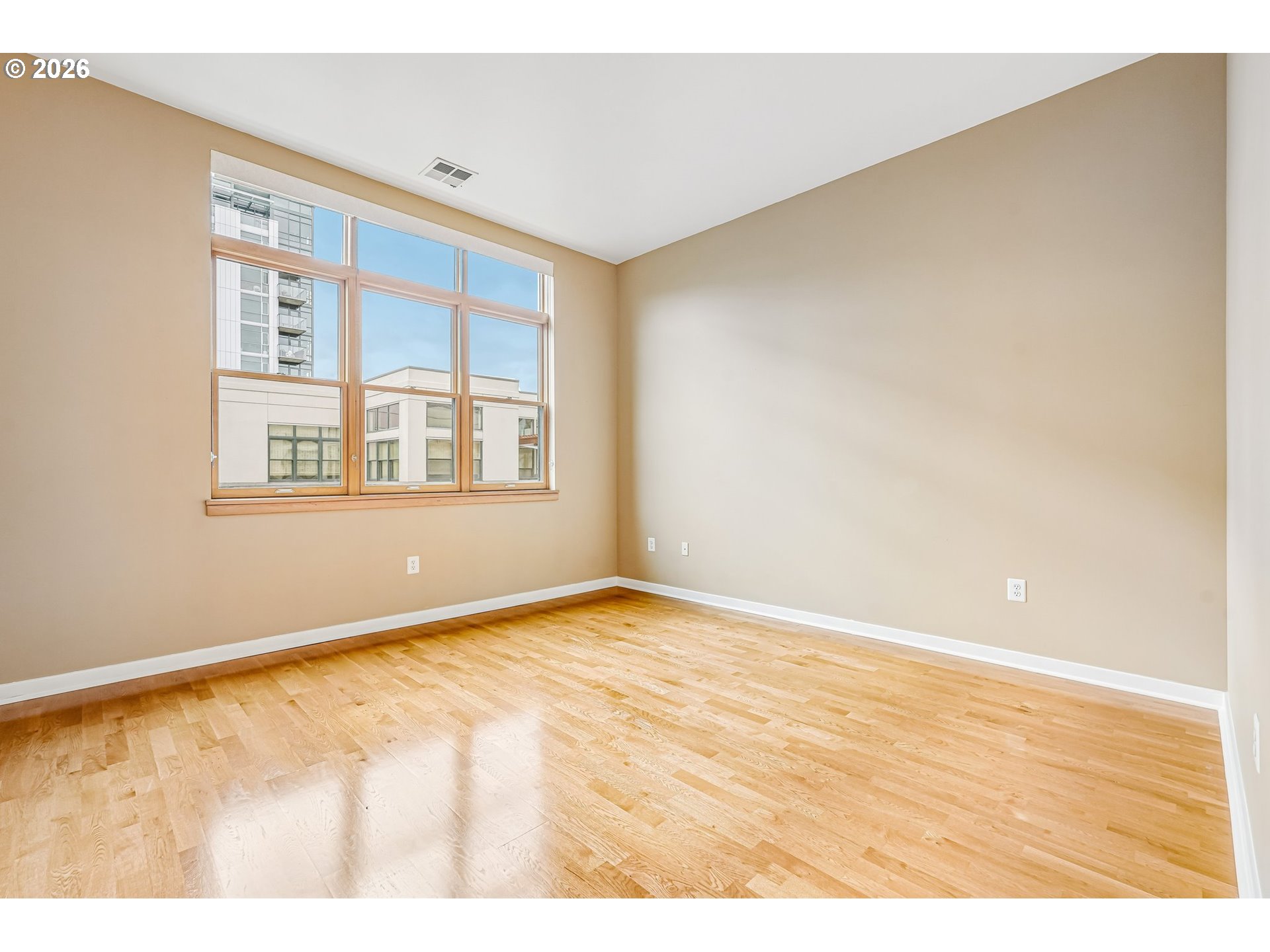 Photo #30: 216048285 Listing: Photo #30