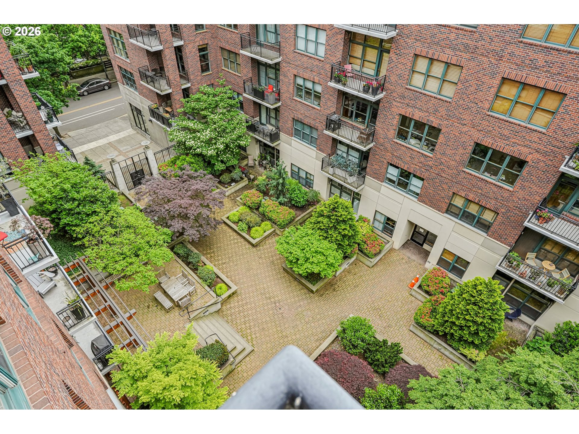 Photo #19: 216048285 Listing: Photo #19