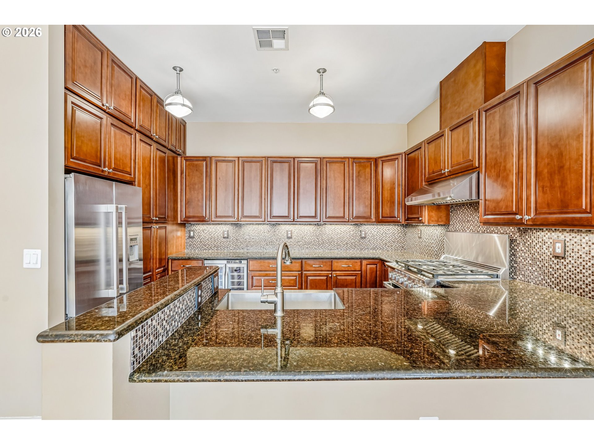 Photo #25: 216048285 Listing: Photo #25