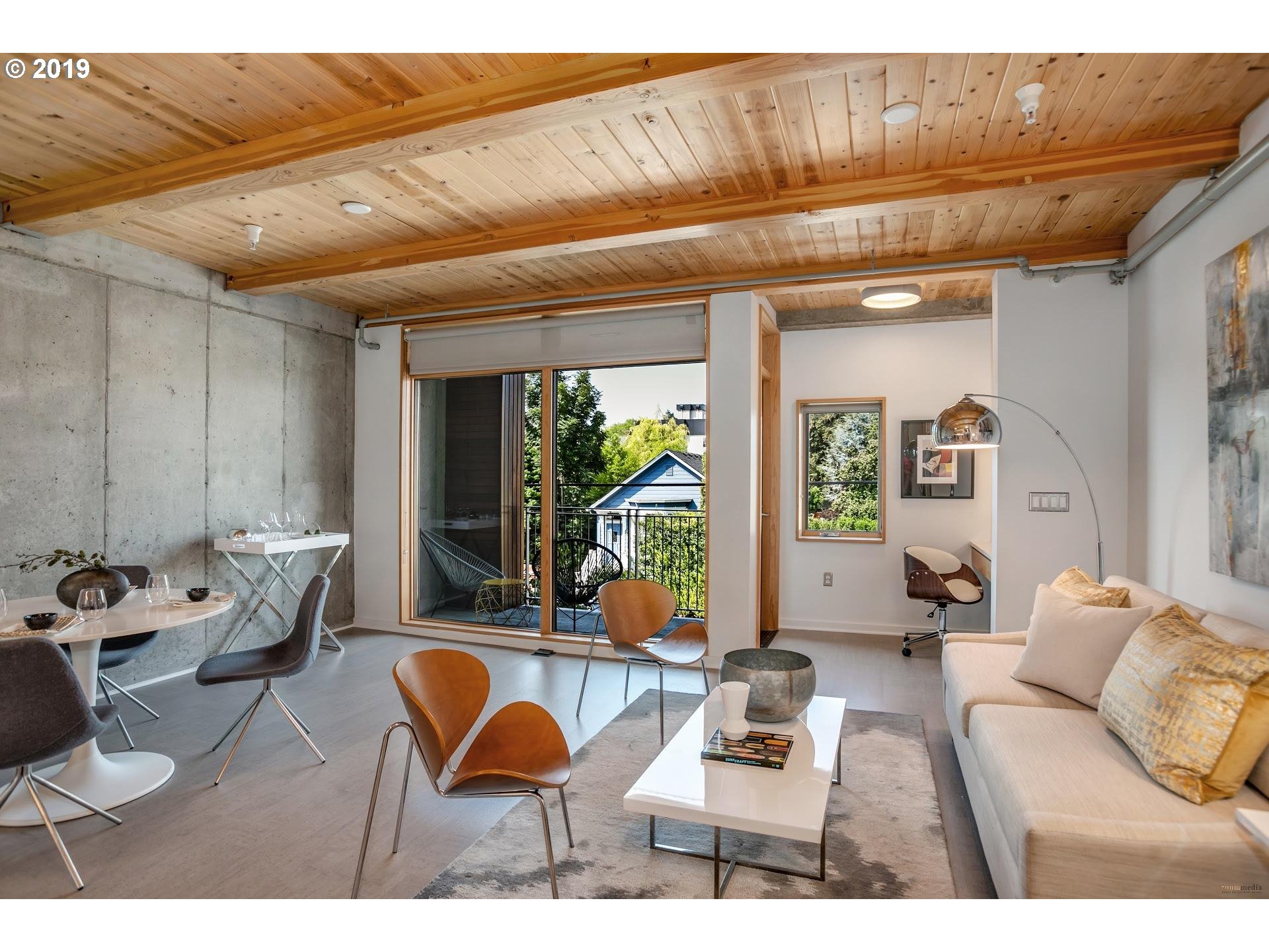 Photo #6: 21607187 Listing 