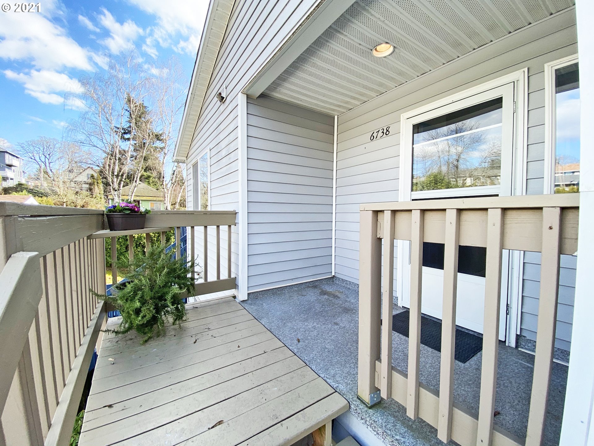 Photo #2: 21608744 Listing 