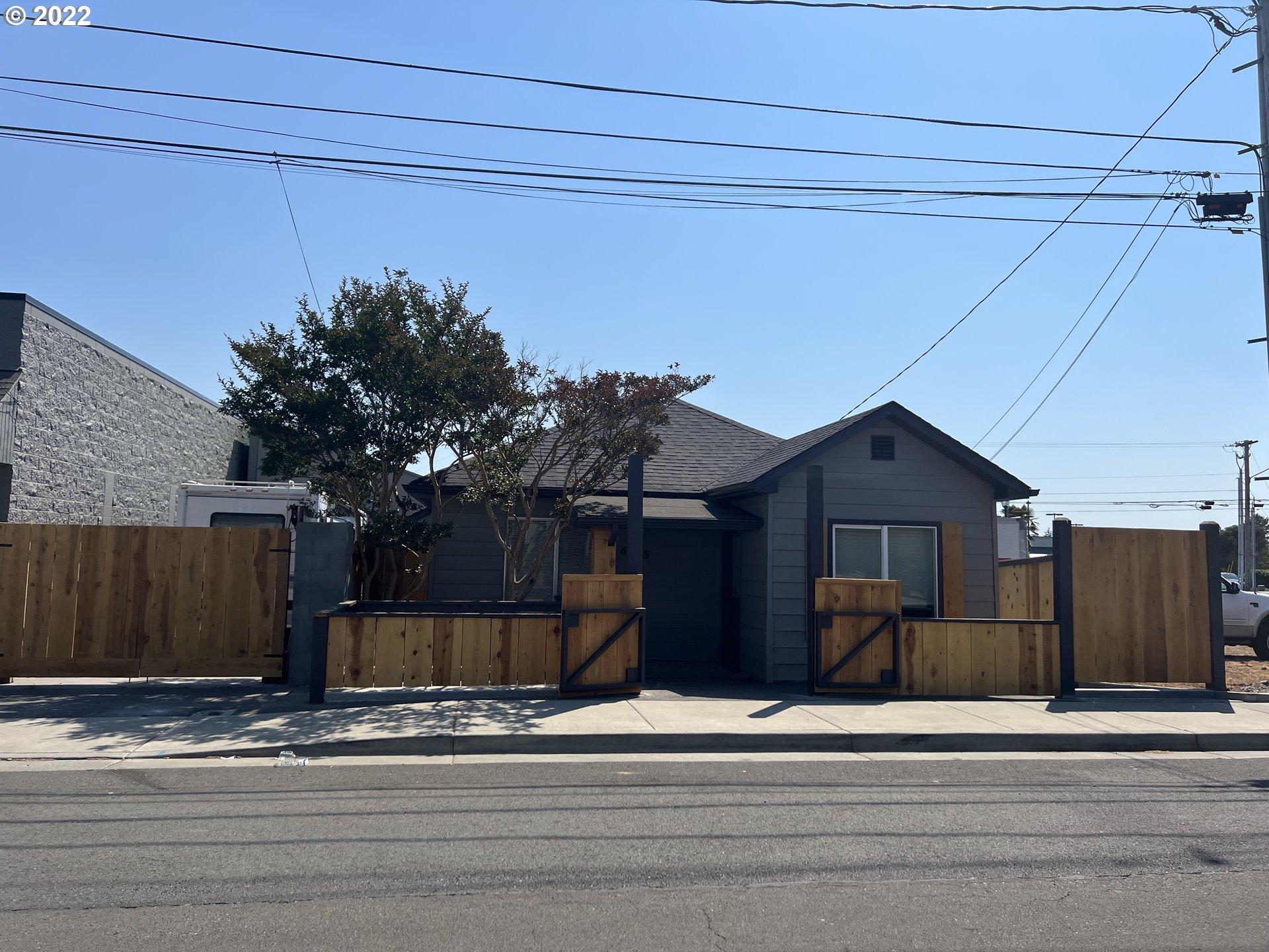 648 HEMLOCK ST (1 of 14)