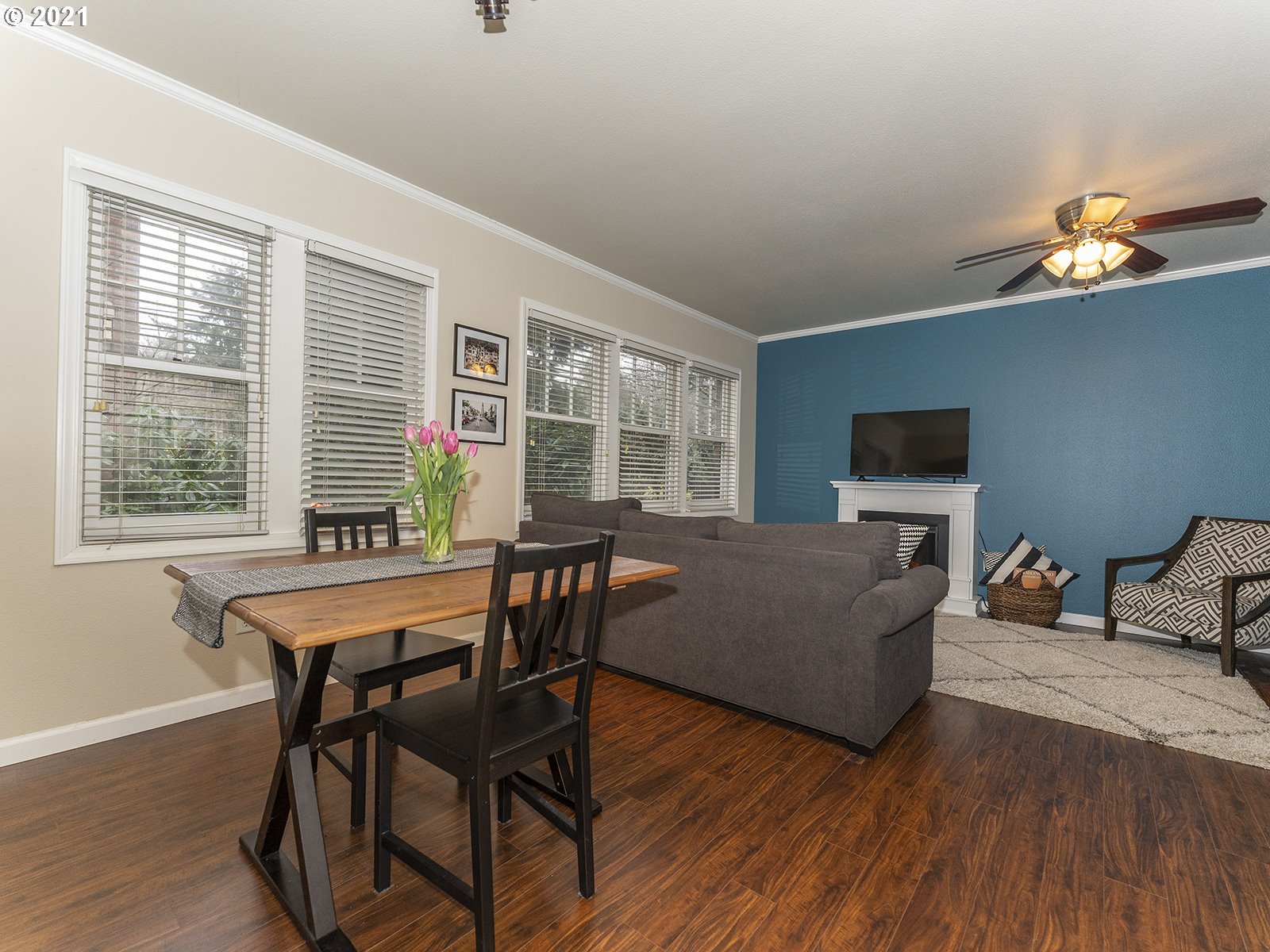 Photo #5: 21609596 Listing 