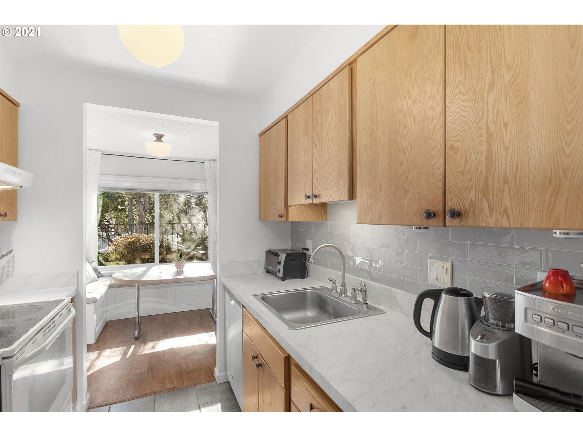 Photo #3: 21610786 Listing 