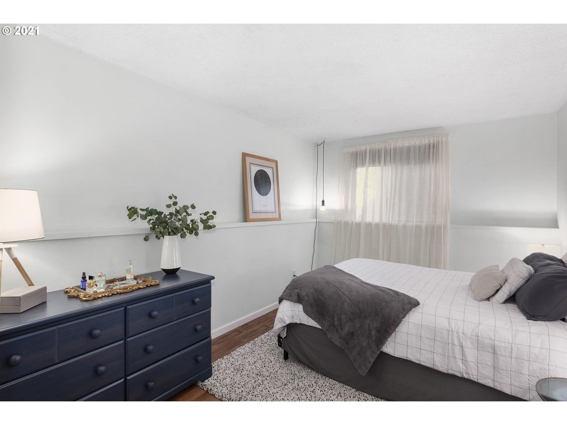 Photo #5: 21610786 Listing 