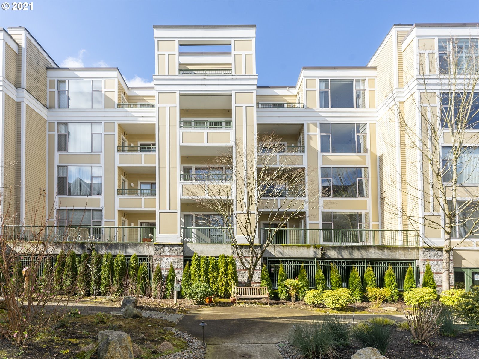Photo #2: 21613454 Listing 