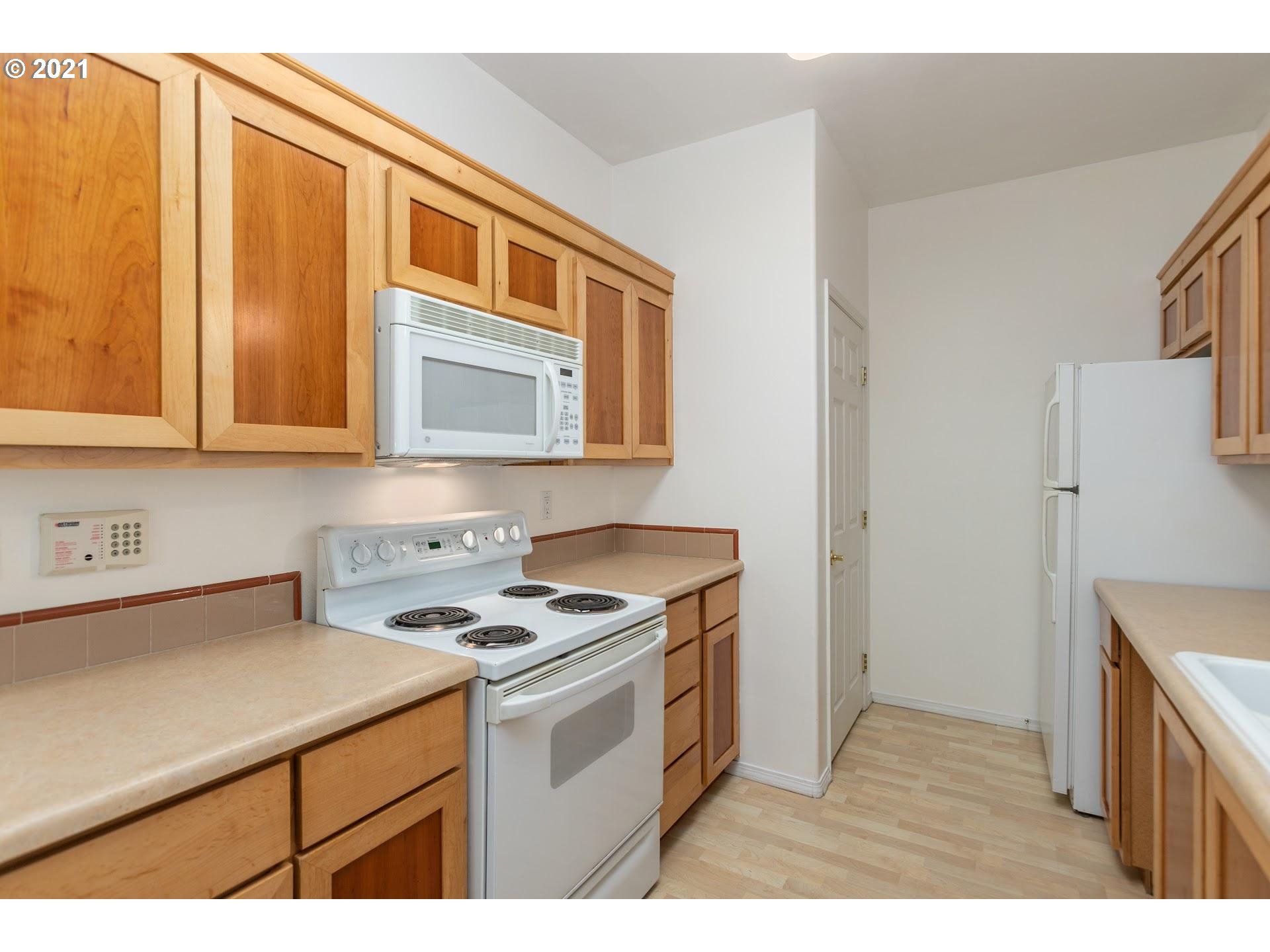 Photo #3: 21613781 Listing 