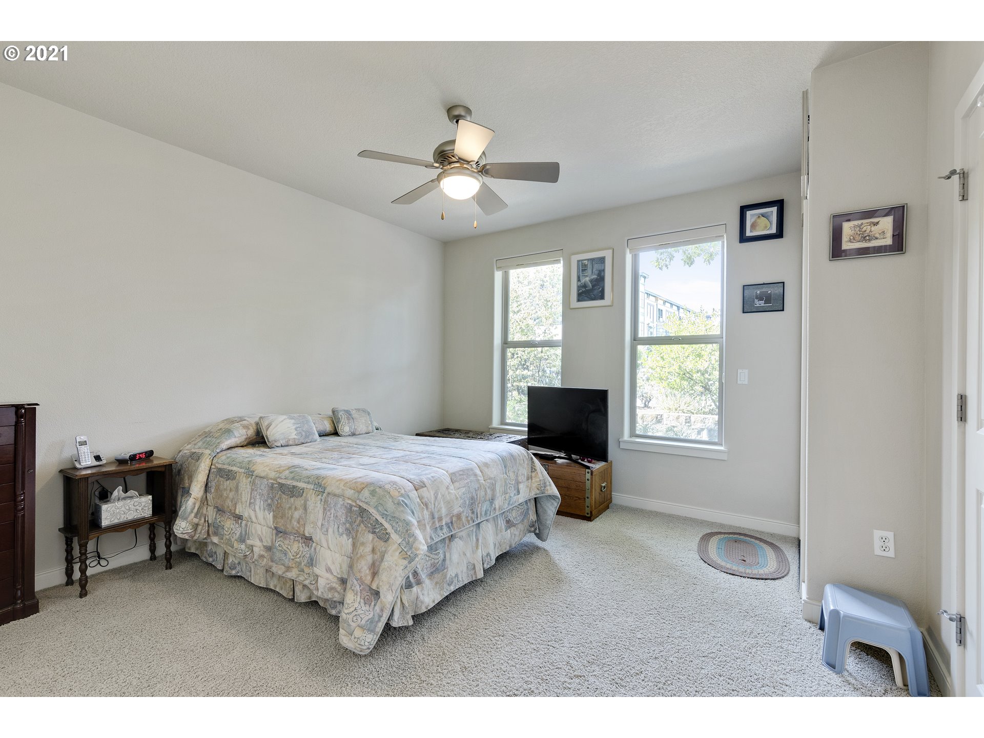 Photo #5: 21616033 Listing 
